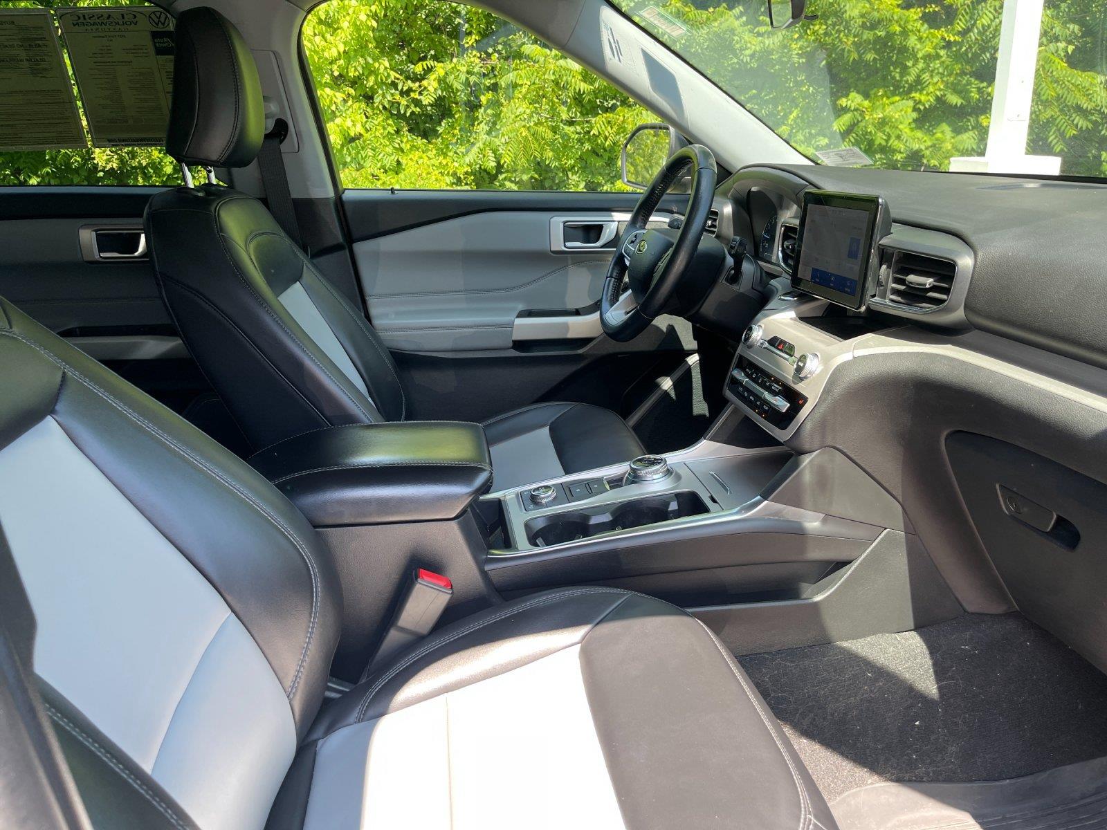 Used 2023 Agate Black Ford XLT image 40