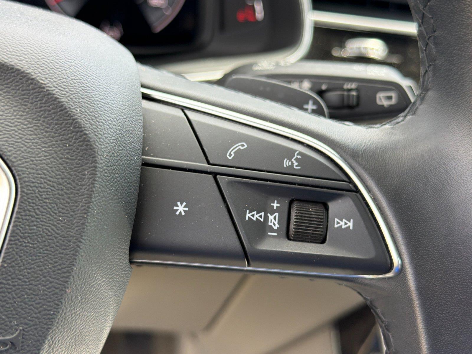 Used 2024  Audi Premium Plus image 19