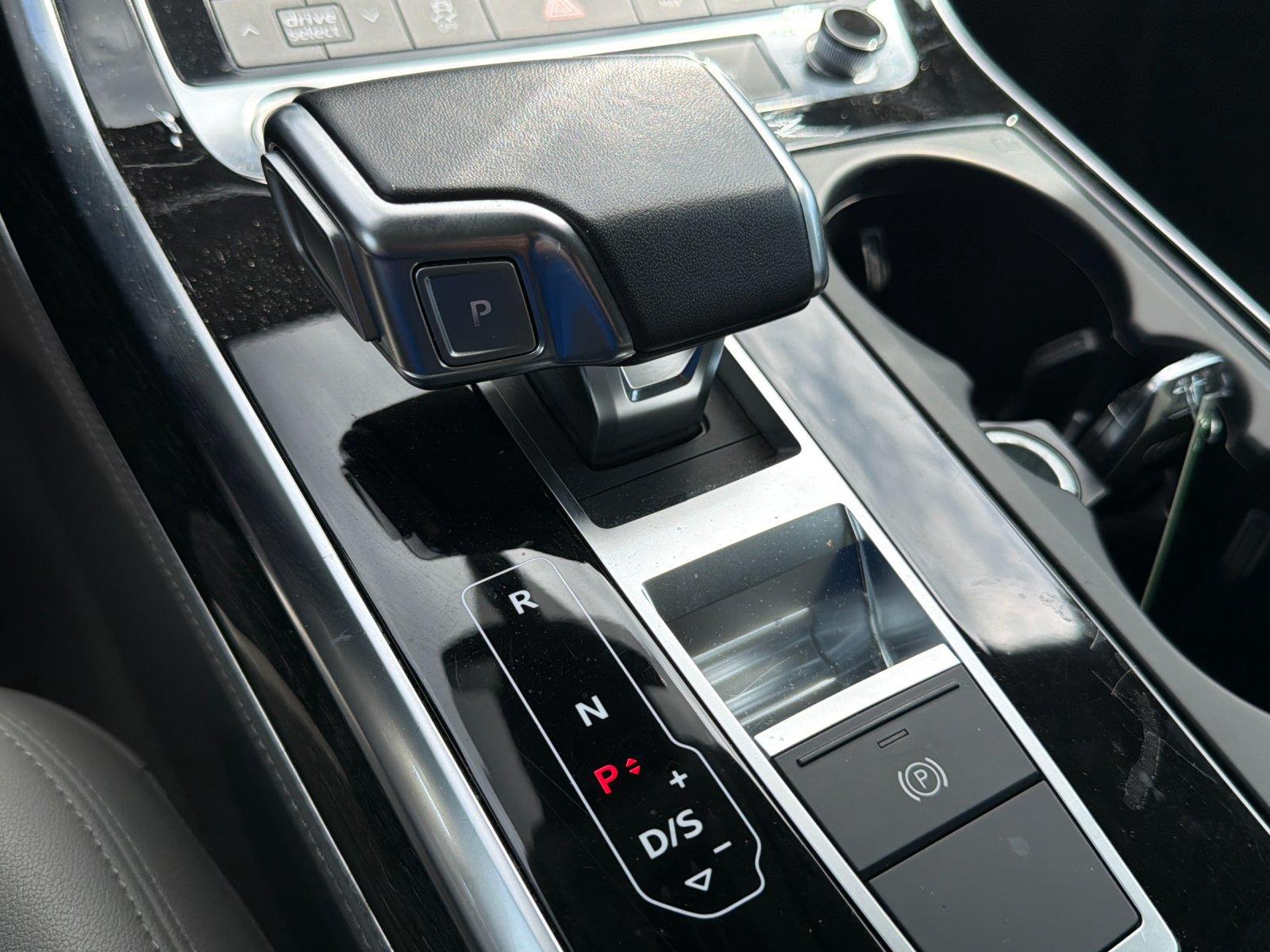 Used 2024  Audi Premium Plus image 27