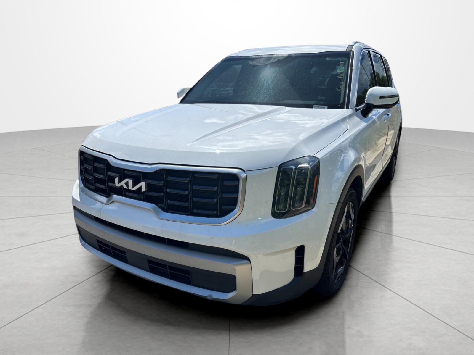  2023 Kia Telluride S FWD   