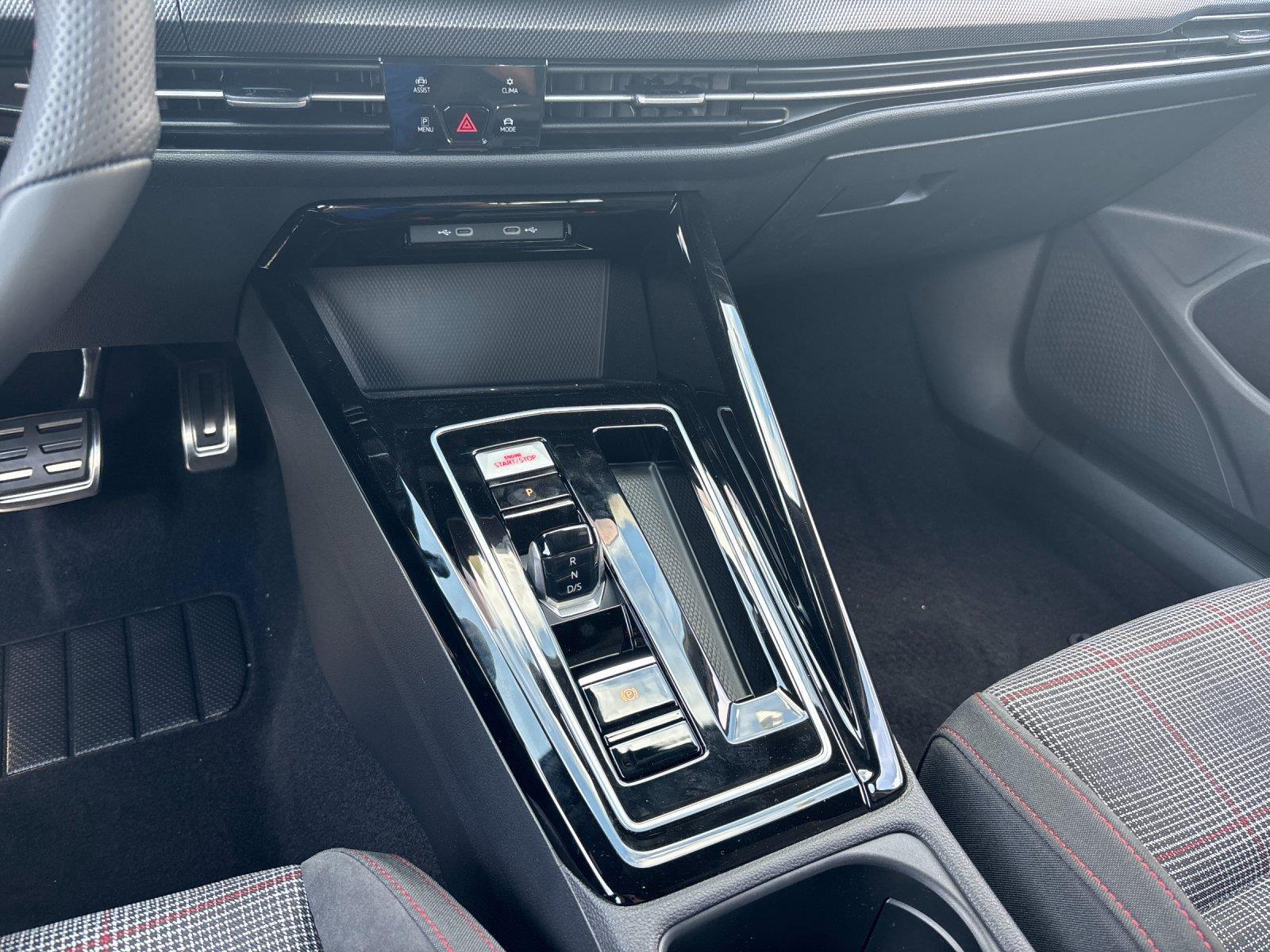 New 2026 Opal White Pearl Volkswagen S image 27
