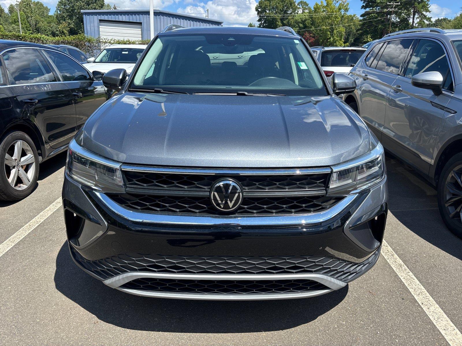 Certified Used 2024 Platinum Gray Metallic Volkswagen SE image 8
