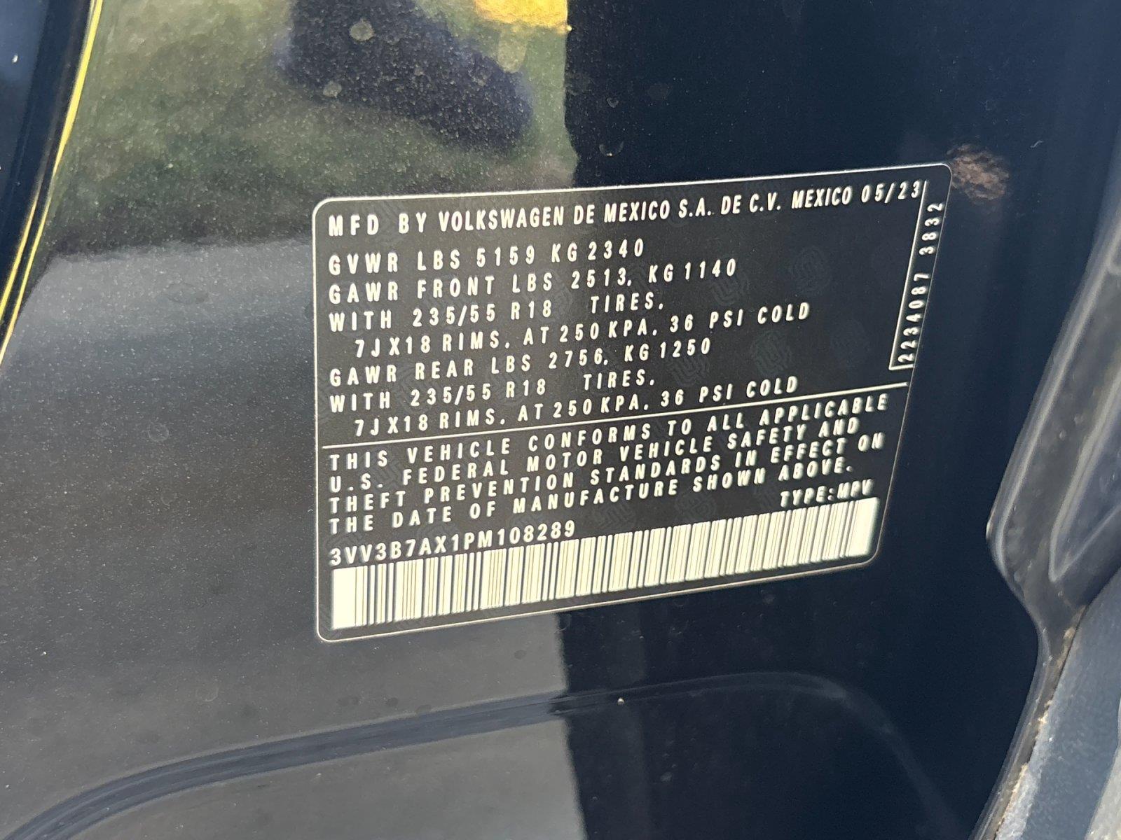 Certified Used 2023  VOLKSWAGEN SE image 11