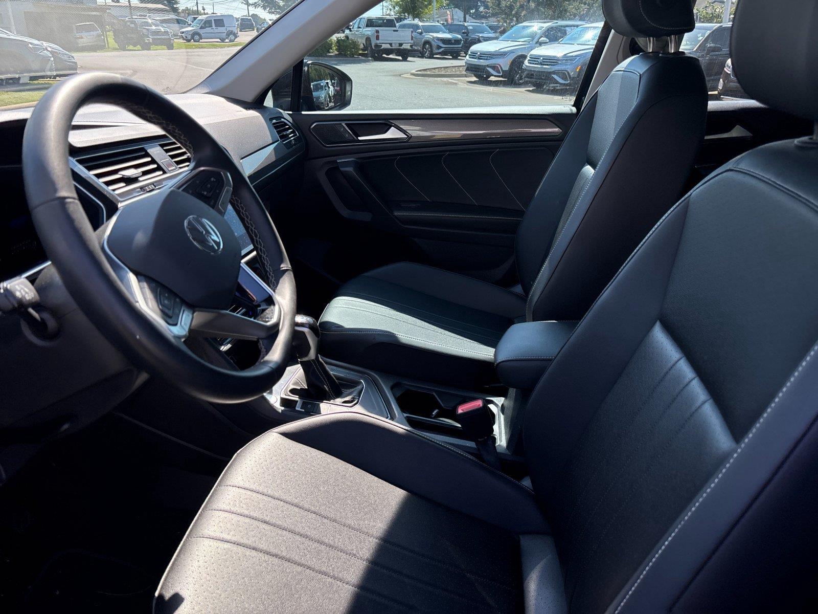 Certified Used 2023  VOLKSWAGEN SE image 14