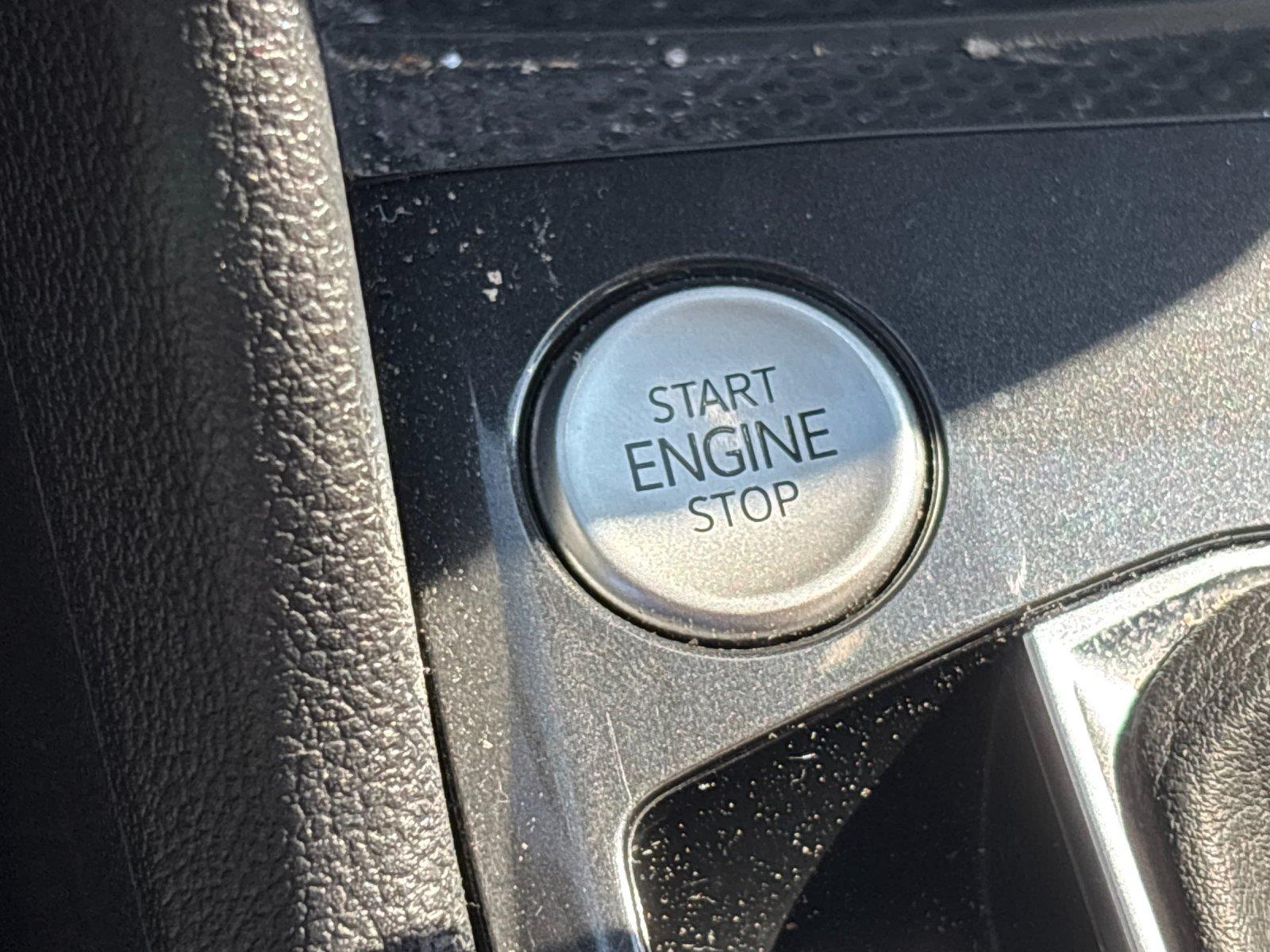 Certified Used 2023  VOLKSWAGEN SE image 22