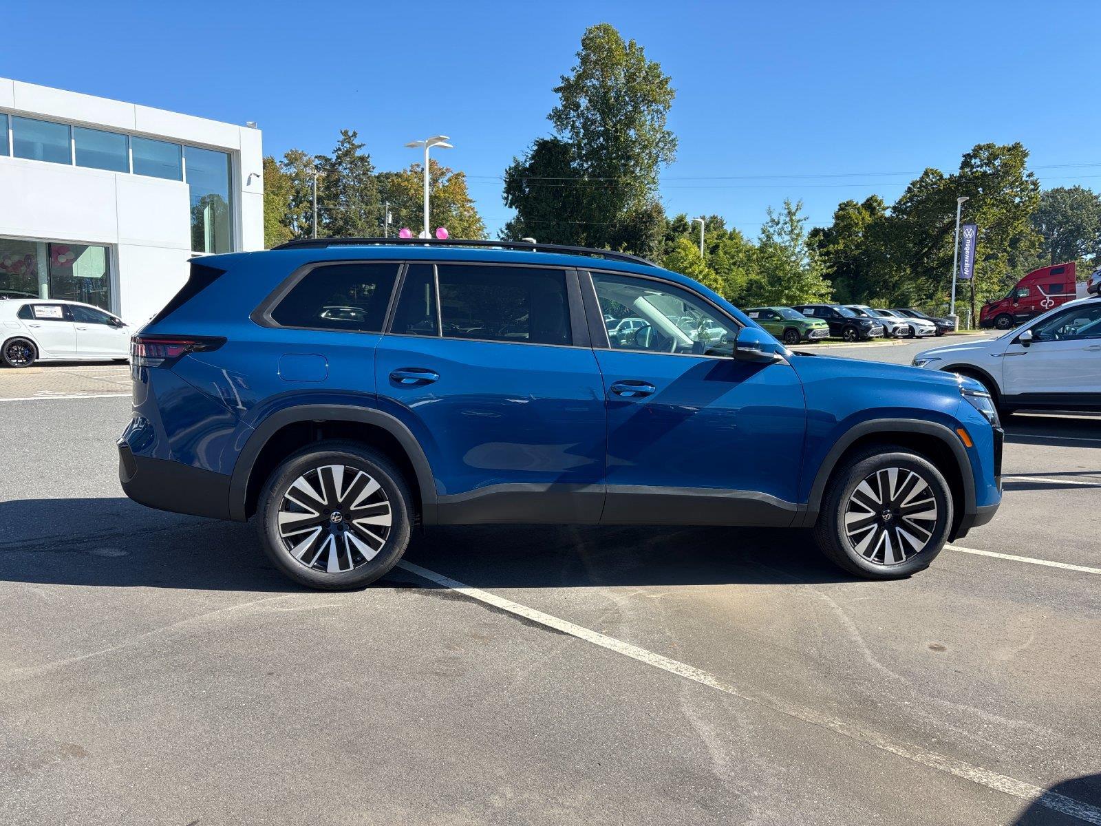 New 2027 Mountain Lake Blue Metallic Volkswagen SE w/Technology image 6