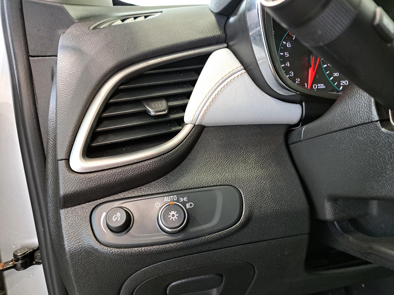2018 Chevrolet Trax LT SUV Front Wheel Drive 22
