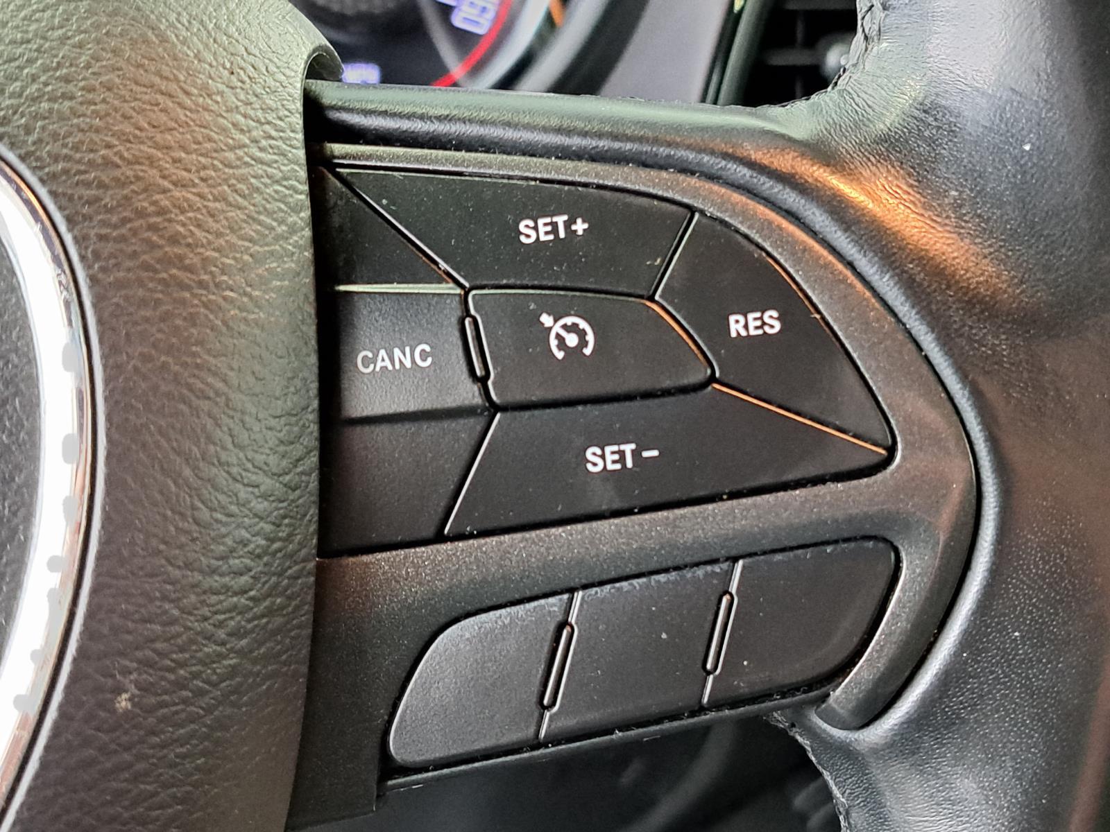 2019 Dodge Challenger SXT Coupe Rear Wheel Drive thumbnail 36