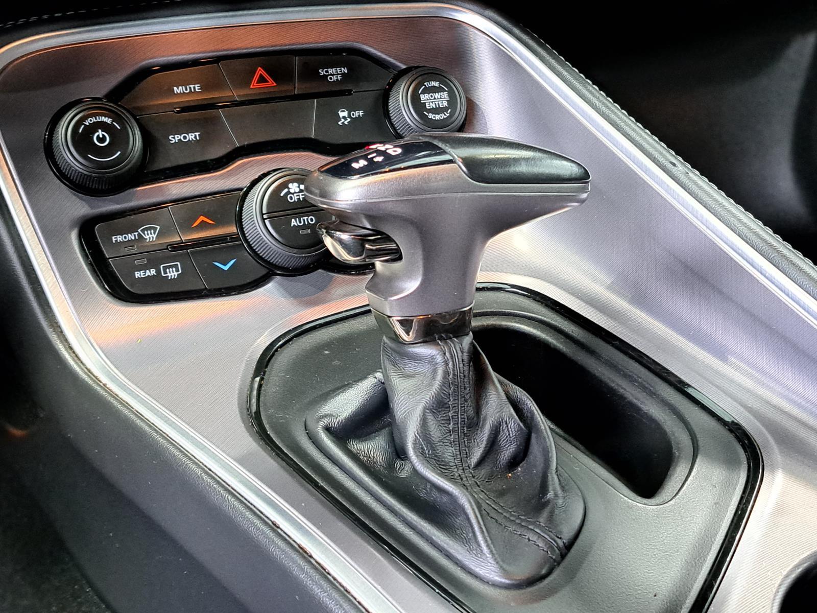 2019 Dodge Challenger SXT Coupe Rear Wheel Drive mobile thumbnail 18