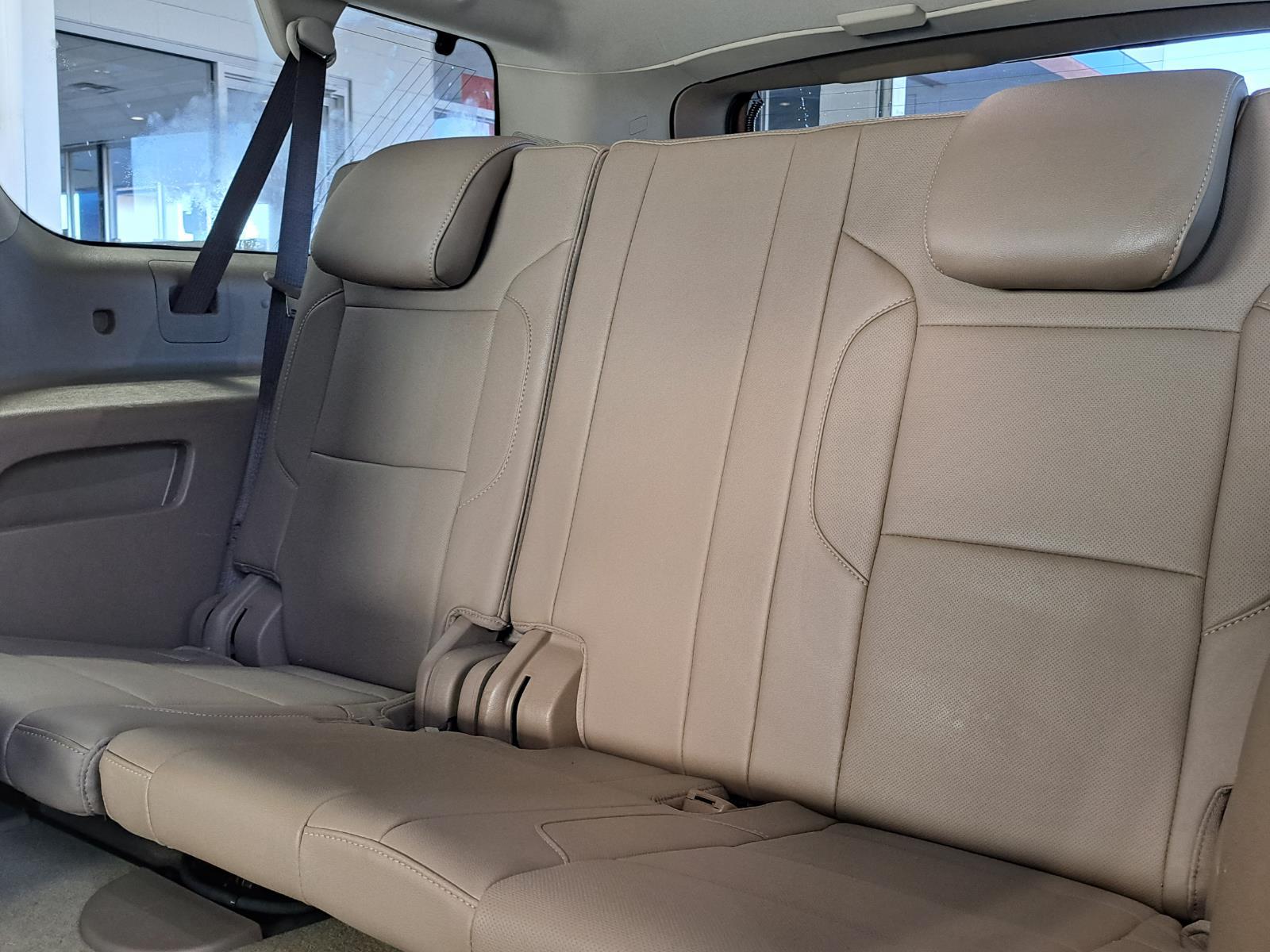 2019 Chevrolet Suburban Premier SUV Four Wheel Drive 33
