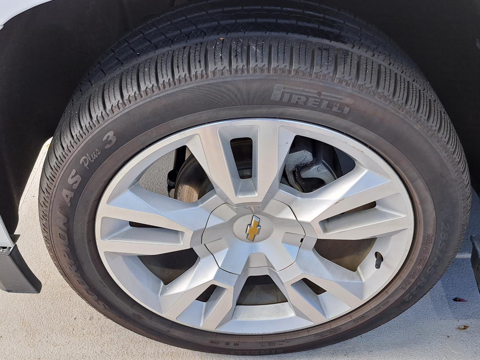 2019 Chevrolet Suburban Premier SUV Four Wheel Drive thumbnail 79