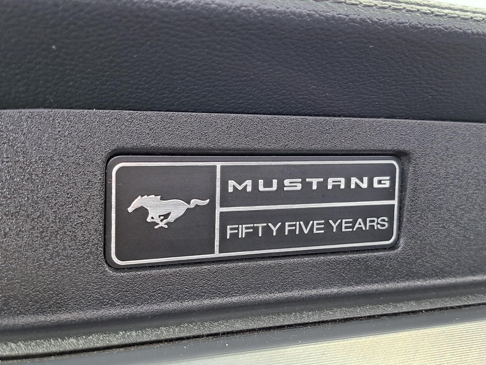 2020 Ford Mustang GT Premium Convertible Rear Wheel Drive thumbnail 39