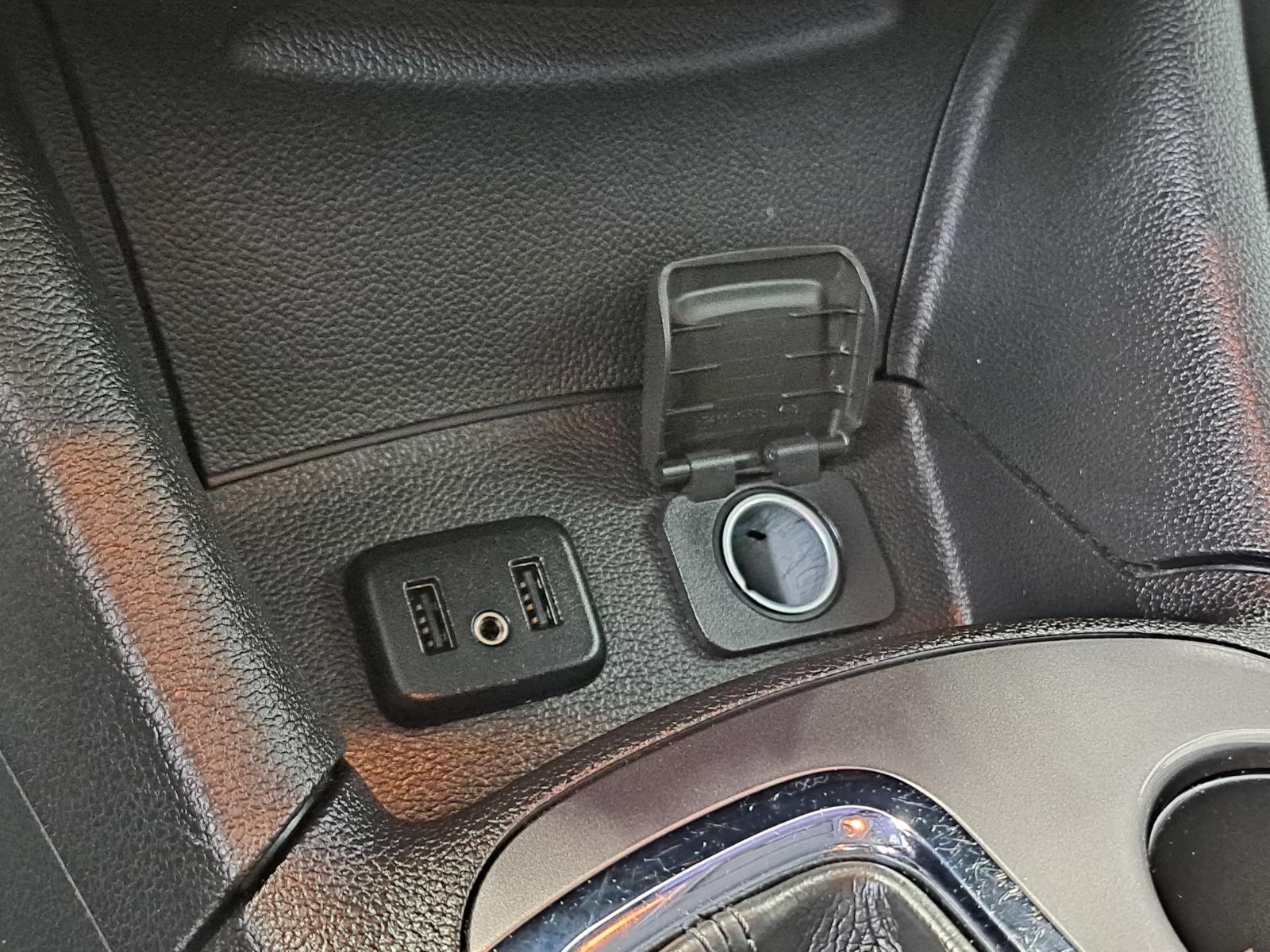 2019 Chevrolet Cruze LT Hatchback 4 Dr. Front Wheel Drive thumbnail 54