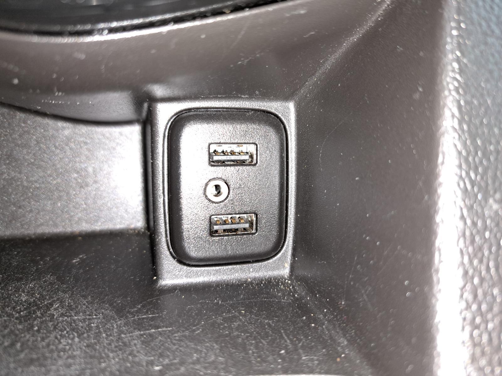 2019 Chevrolet Sonic LT Sedan 5 Dr. Front Wheel Drive 14