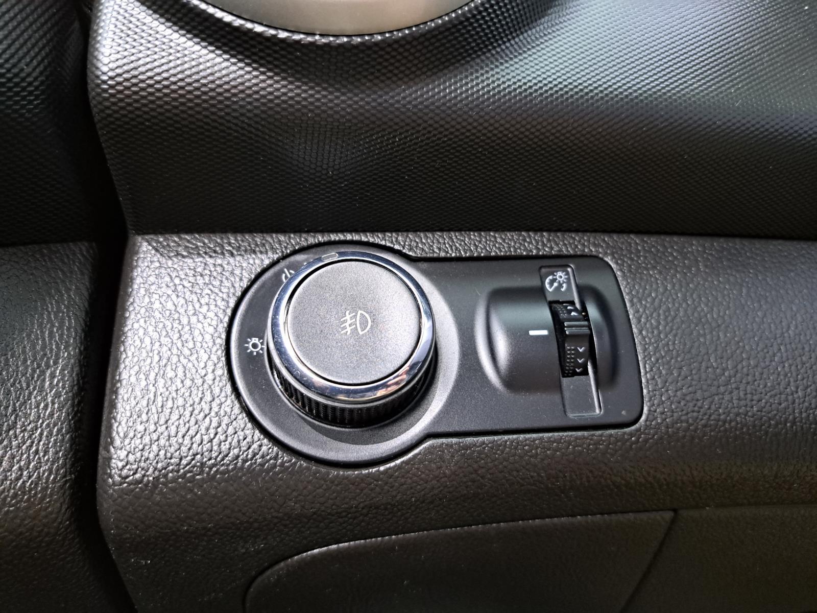 2019 Chevrolet Sonic LT Sedan 5 Dr. Front Wheel Drive thumbnail 52