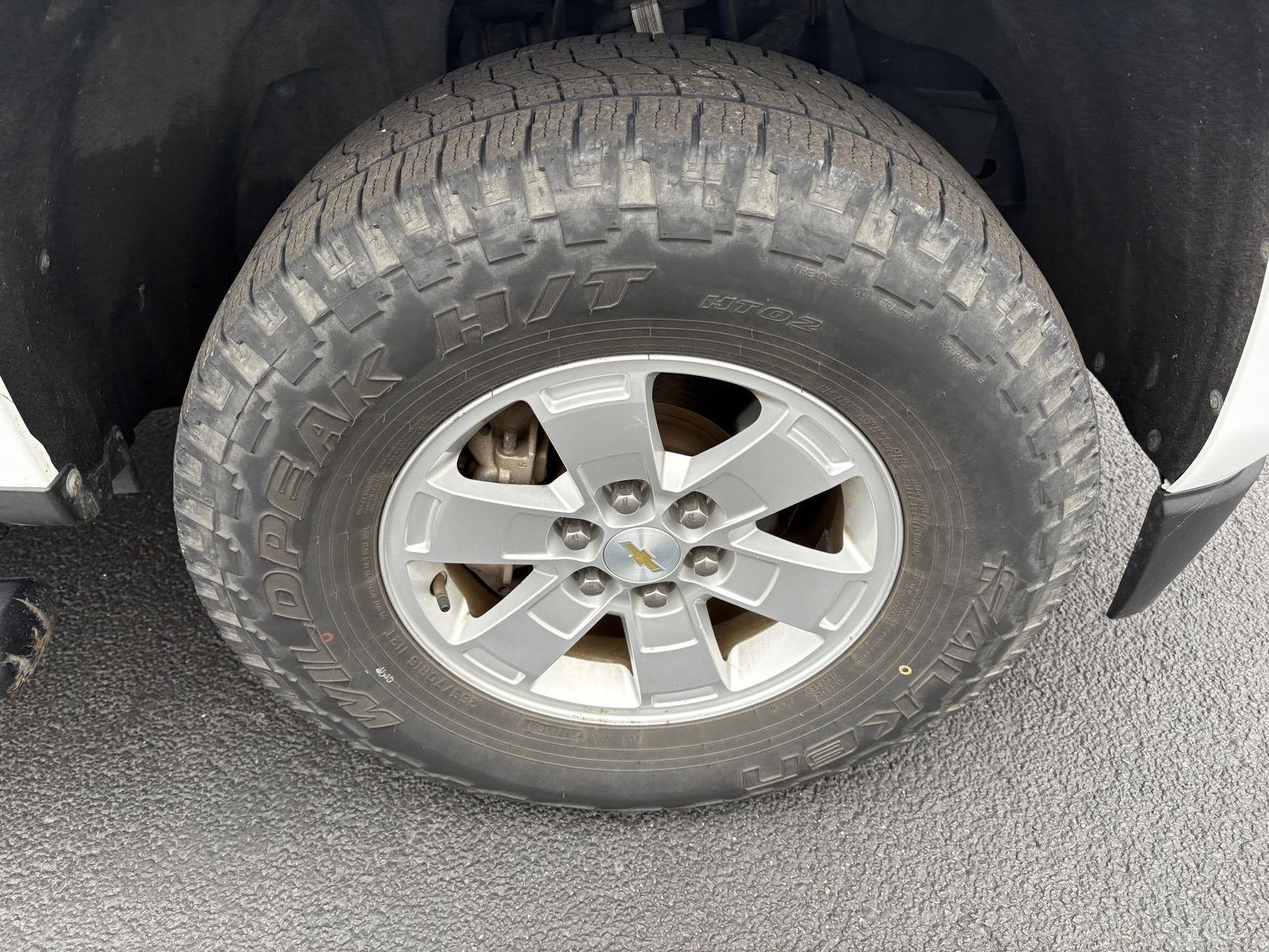 View vehicle photo 7