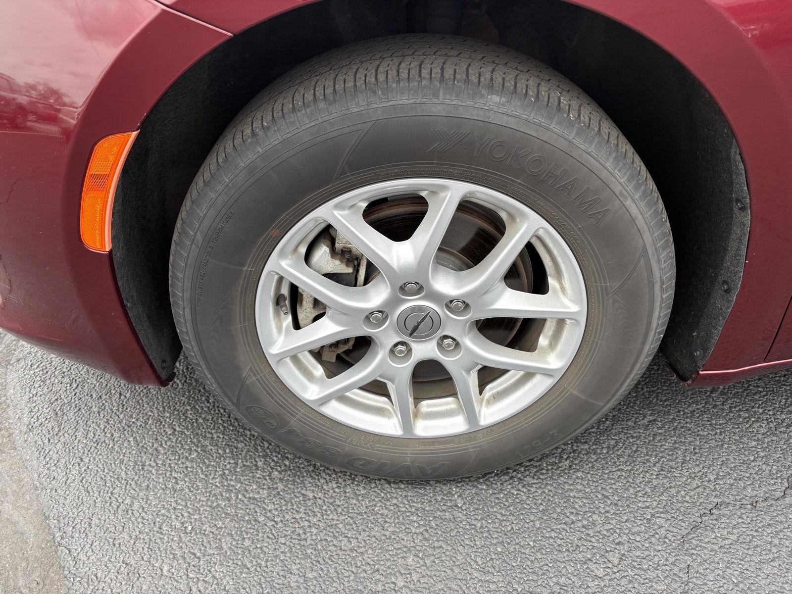 View vehicle photo 6