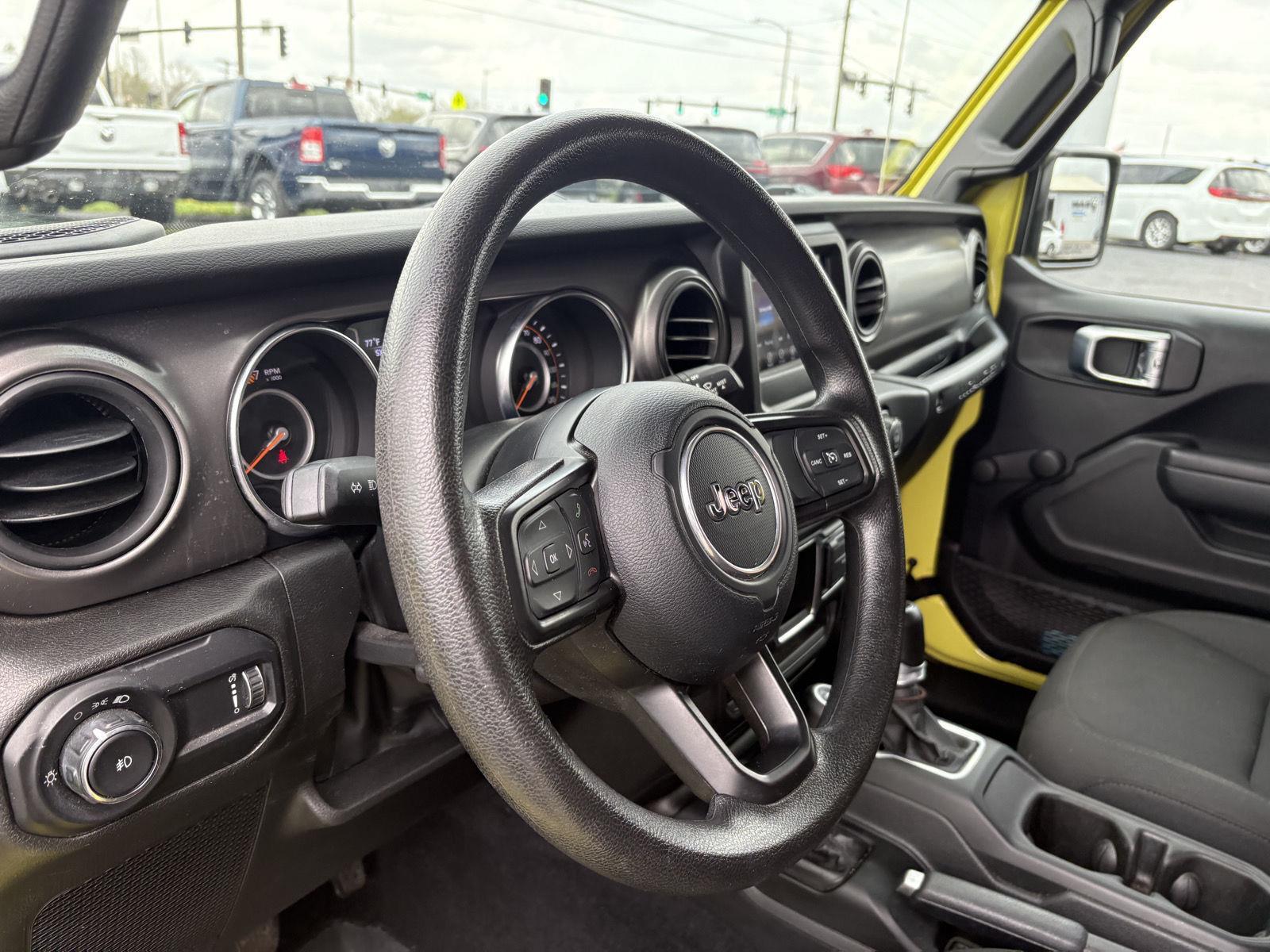 View vehicle photo 6