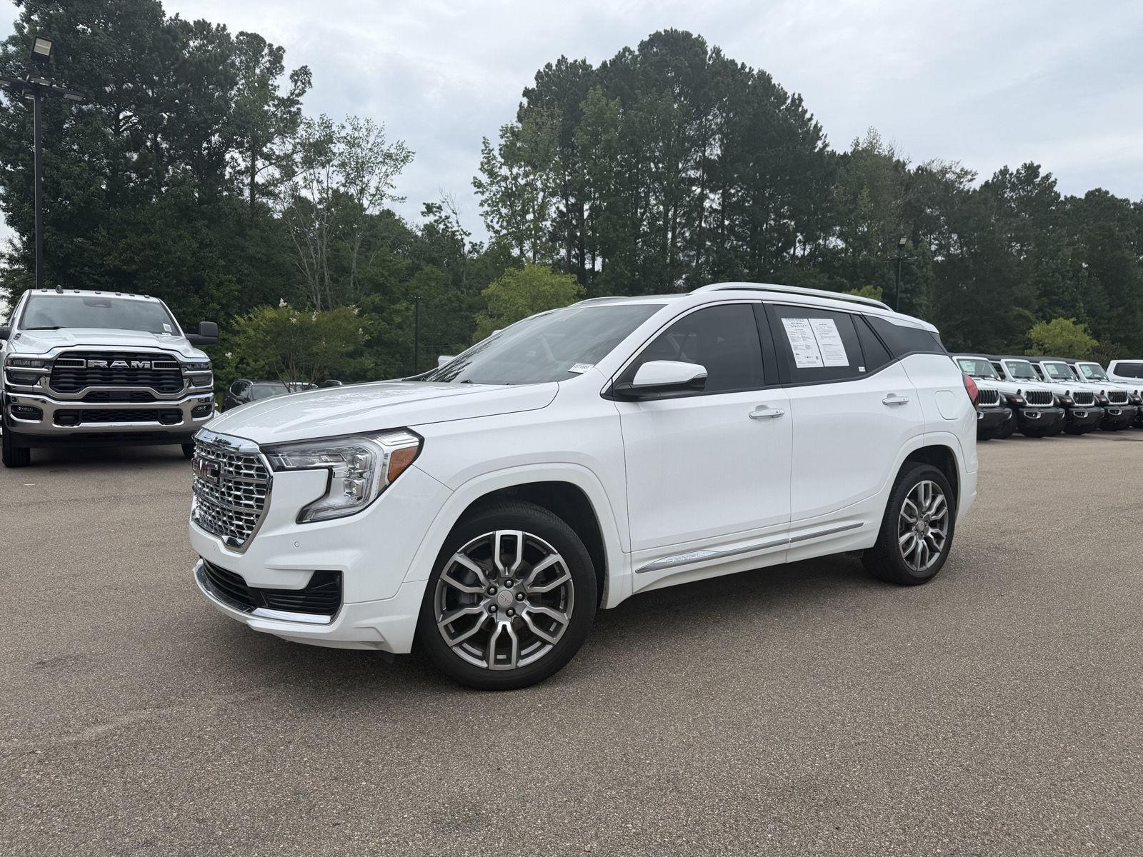 Summit White 2024 GMC Terrain SUV / Crossover All-Wheel Drive 9-Speed Automatic Overdrive