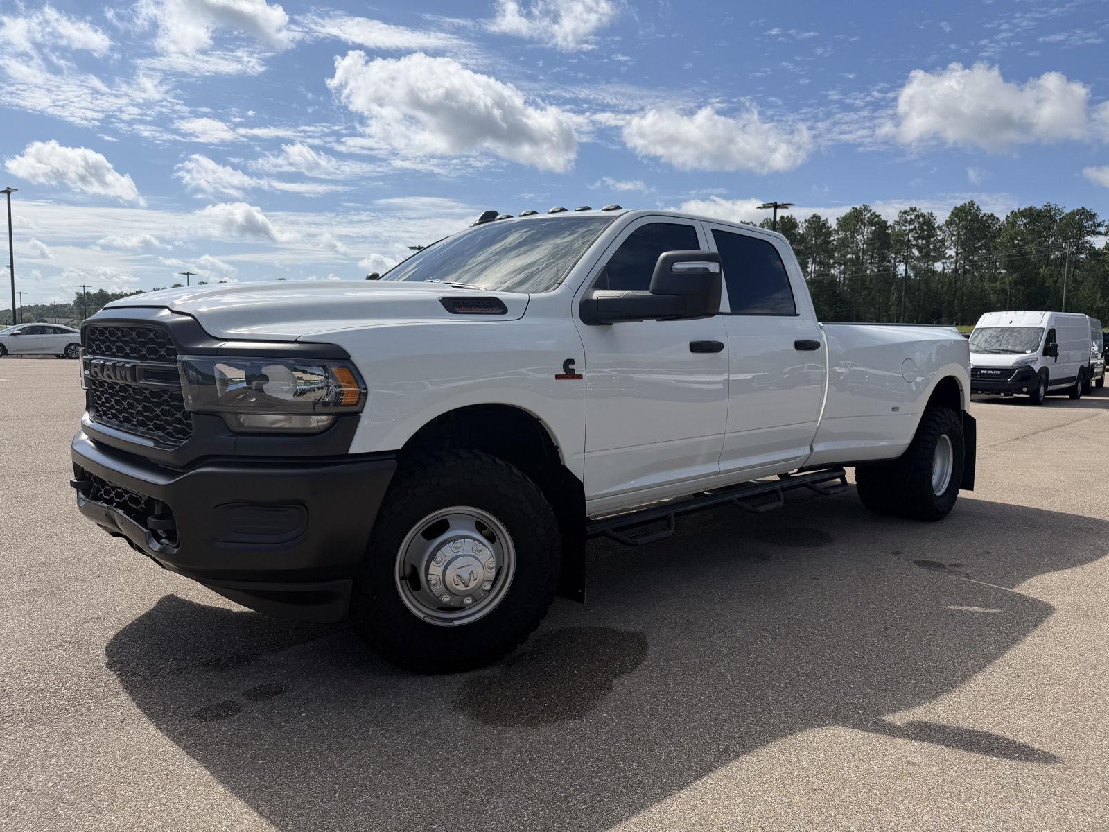 Bright White Clearcoat 2024 RAM 3500 Pickup Truck Four-Wheel Drive 6-Speed Automatic