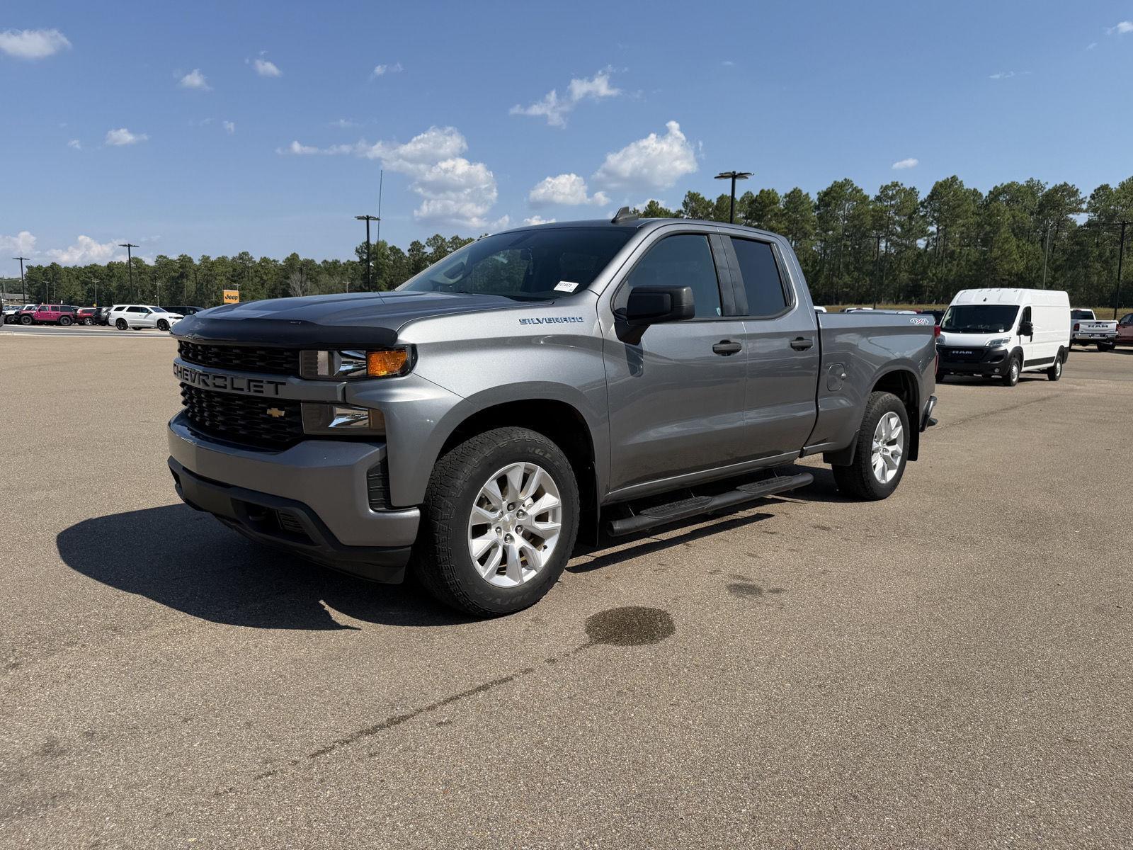 Gray (Satin Steel Metallic) 2022 Chevrolet Silverado 1500 Pickup Truck Four-Wheel Drive 8-Speed Automatic