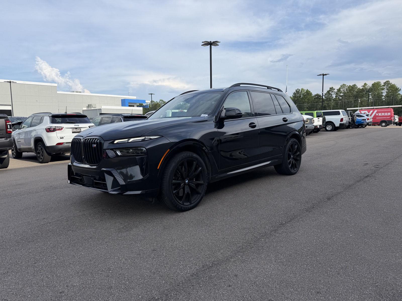 2025 BMW X7 Negro (Black Sapphire Metallic) SUV/Crossover Tracción en las cuatro ruedas Automática