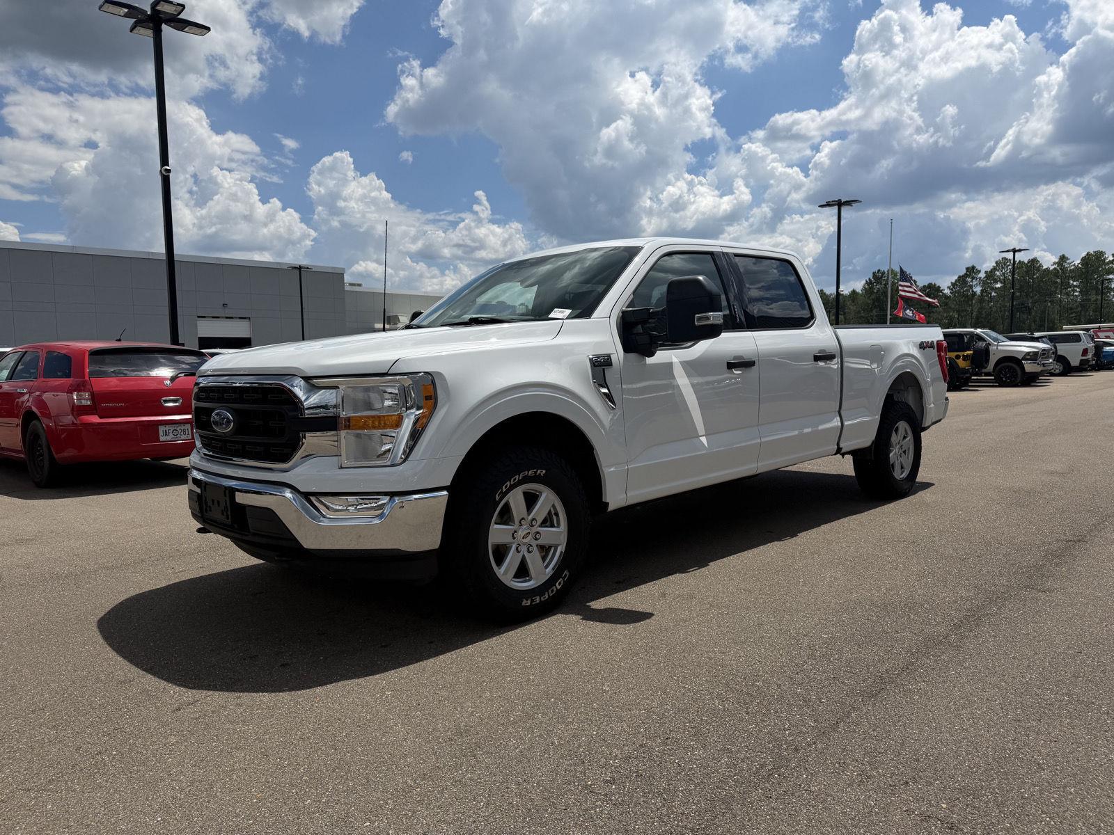 Oxford White 2022 Ford F-150 Pickup Truck Four-Wheel Drive Automatic