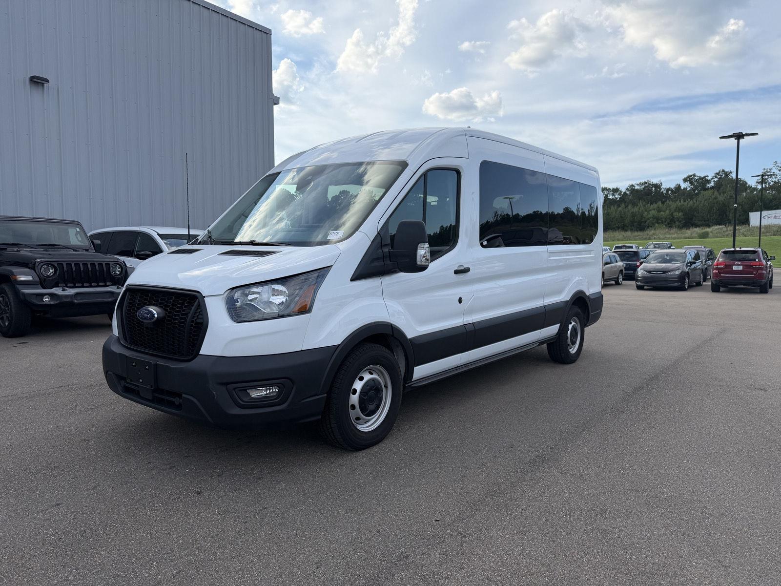  2023 Ford Transit Passenger 350 XL Medium Roof LB RWD   