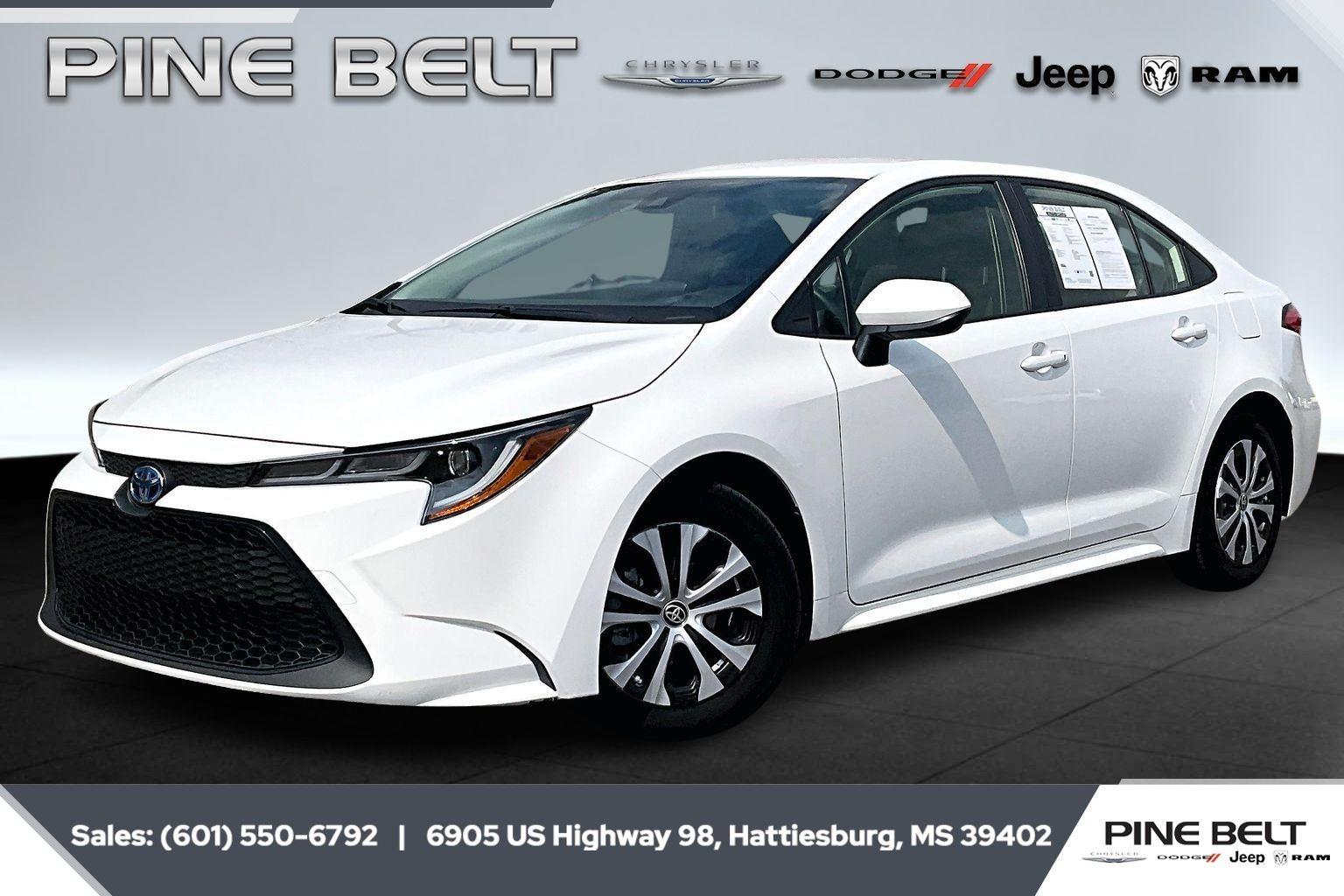 White 2022 Toyota Corolla Hybrid LE FWD Sedan Front-Wheel Drive Continuously Variable Transmission
