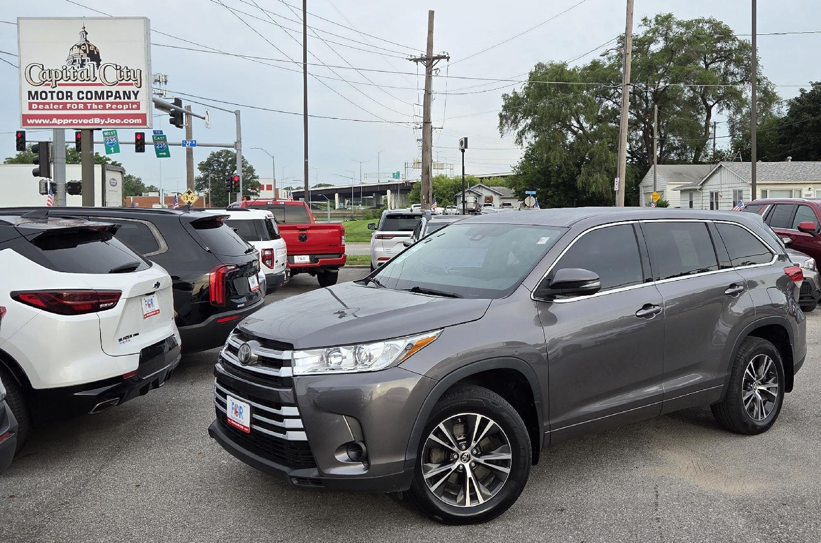 Predawn Gray Mica 2018 Toyota Highlander SUV / Crossover All-Wheel Drive 8-Speed Automatic