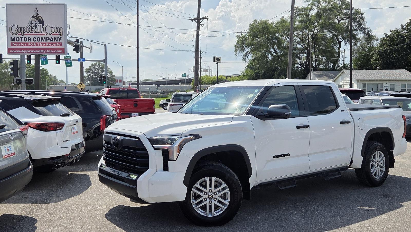 2024 Toyota Tundra SR5 CrewMax Cab 4WD