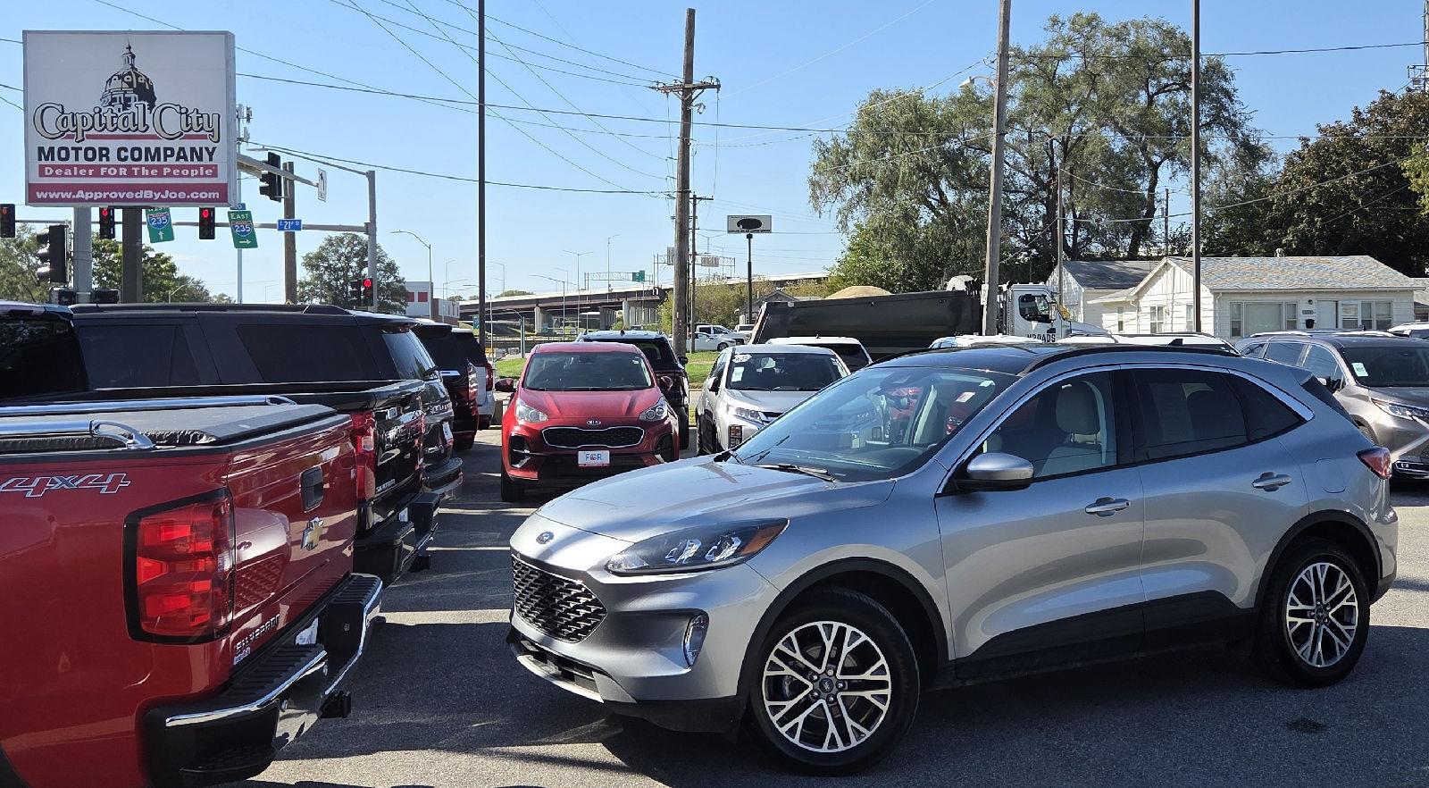 Iconic Silver 2022 Ford Escape Hybrid SUV / Crossover All-Wheel Drive Continuously Variable Transmission