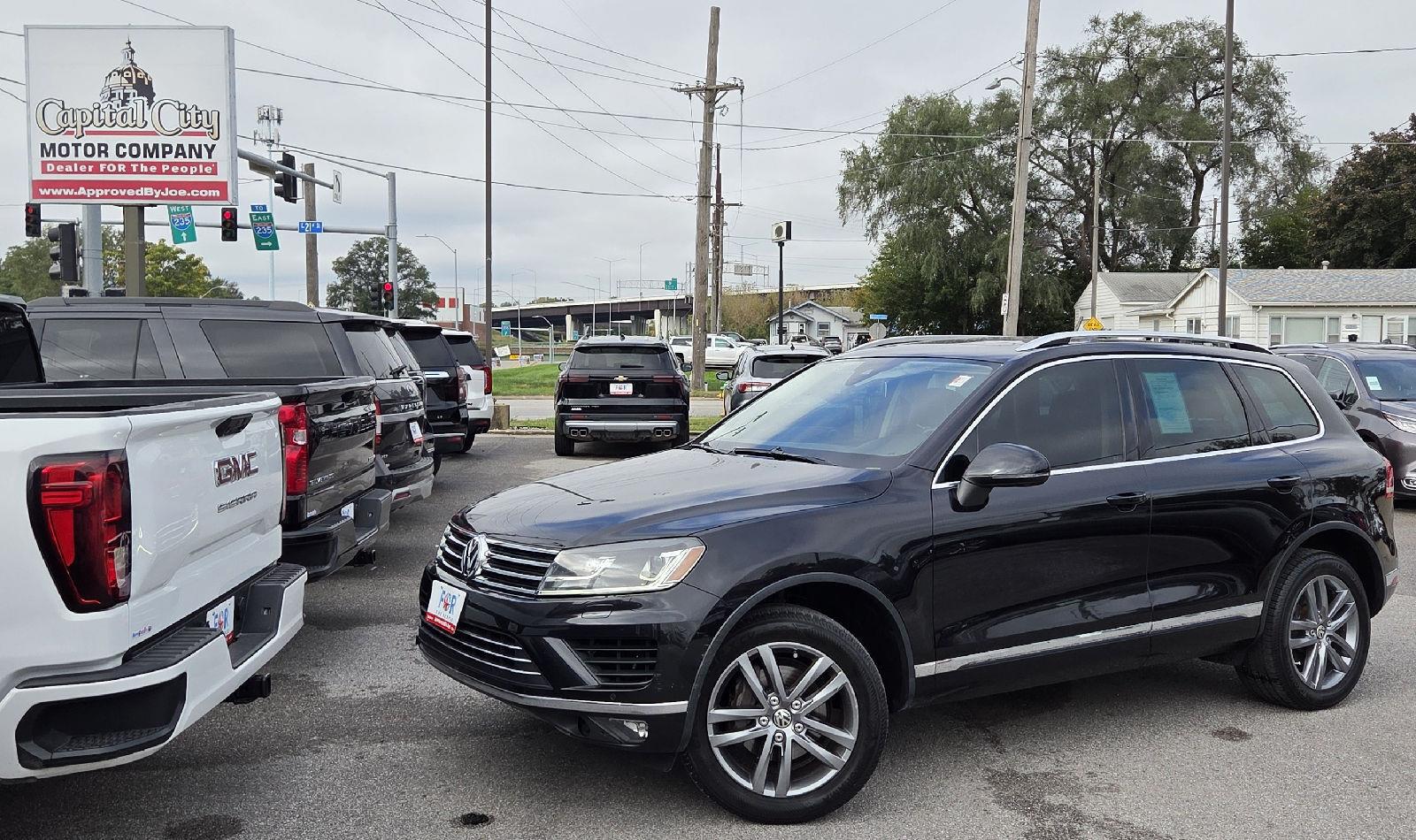 Deep Black Pearl 2016 Volkswagen Touareg SUV / Crossover All-Wheel Drive Automatic