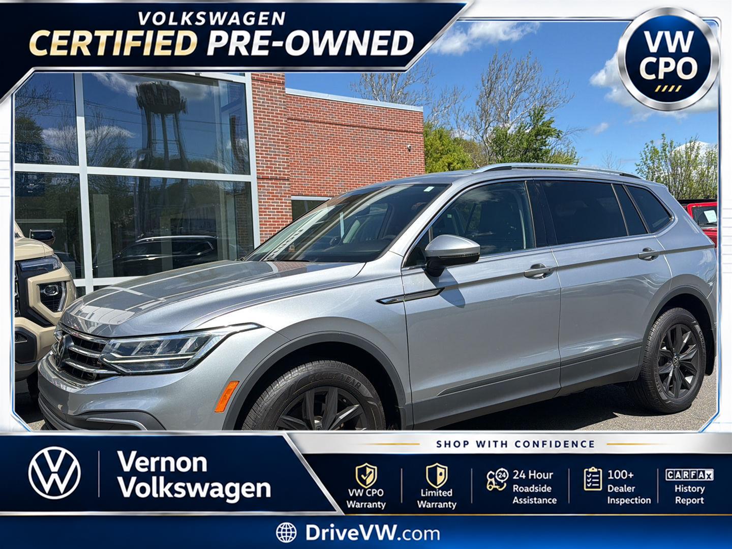 Platinum Gray Metallic 2024 Volkswagen Tiguan SE FWD SUV / Crossover Front-Wheel Drive Automatic