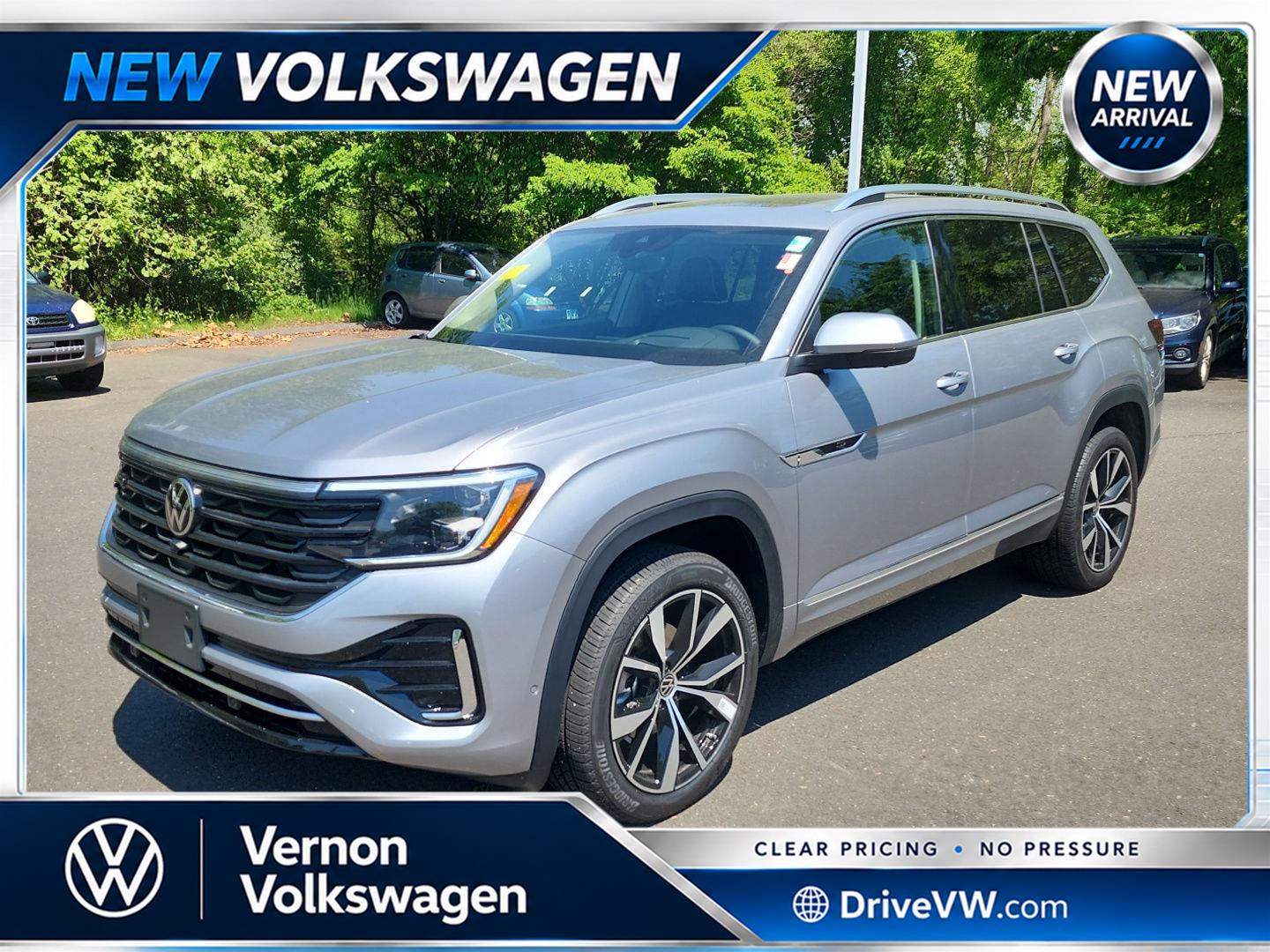 Silver Mist Metallic 2026 Volkswagen Atlas SUV / Crossover All-Wheel Drive Automatic