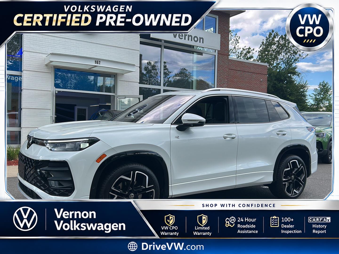 Opal White Pearl 2025 Volkswagen Tiguan SUV / Crossover All-Wheel Drive Automatic