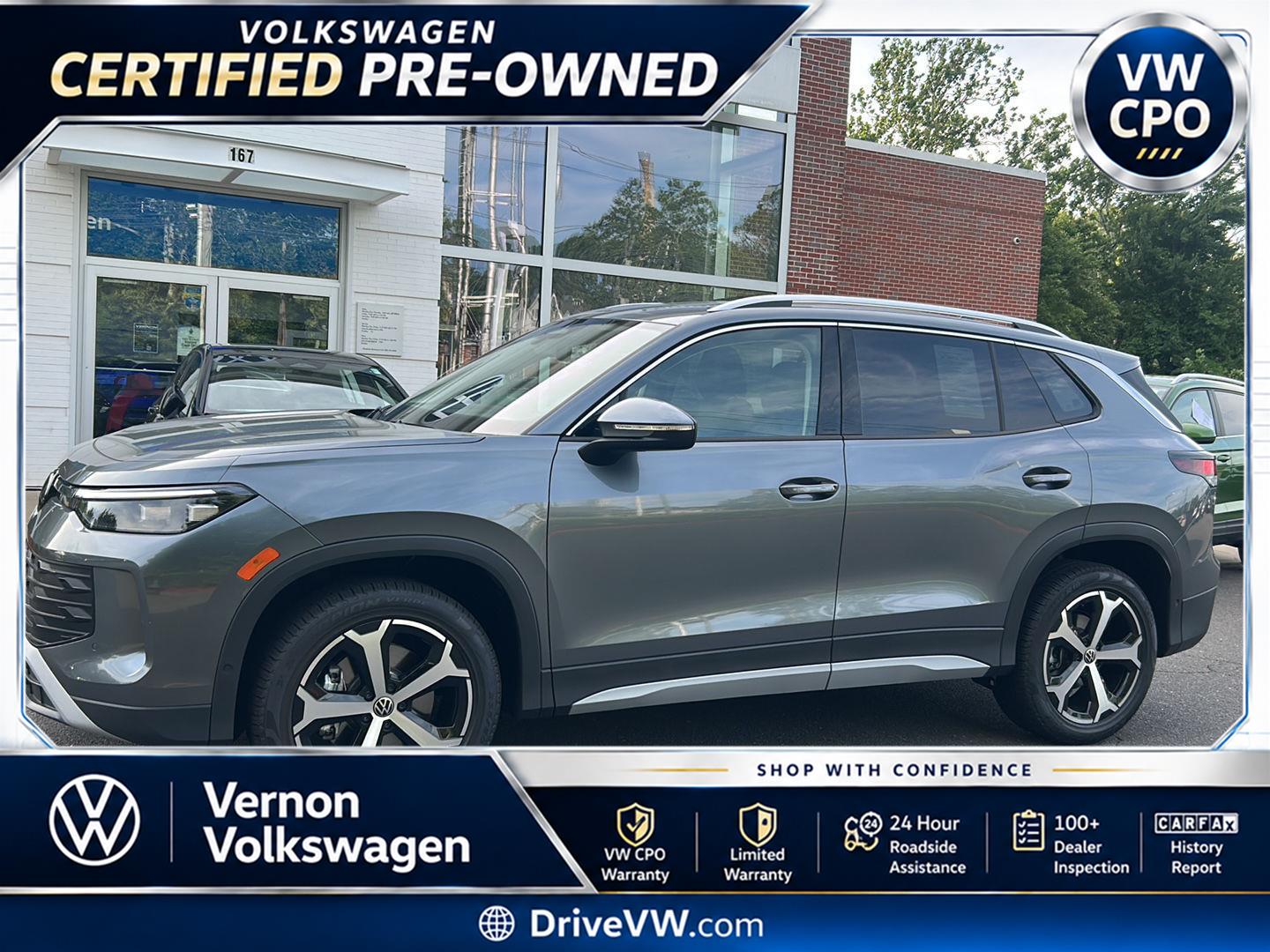 Platinum Gray Metallic 2026 Volkswagen Tiguan SUV / Crossover All-Wheel Drive Automatic