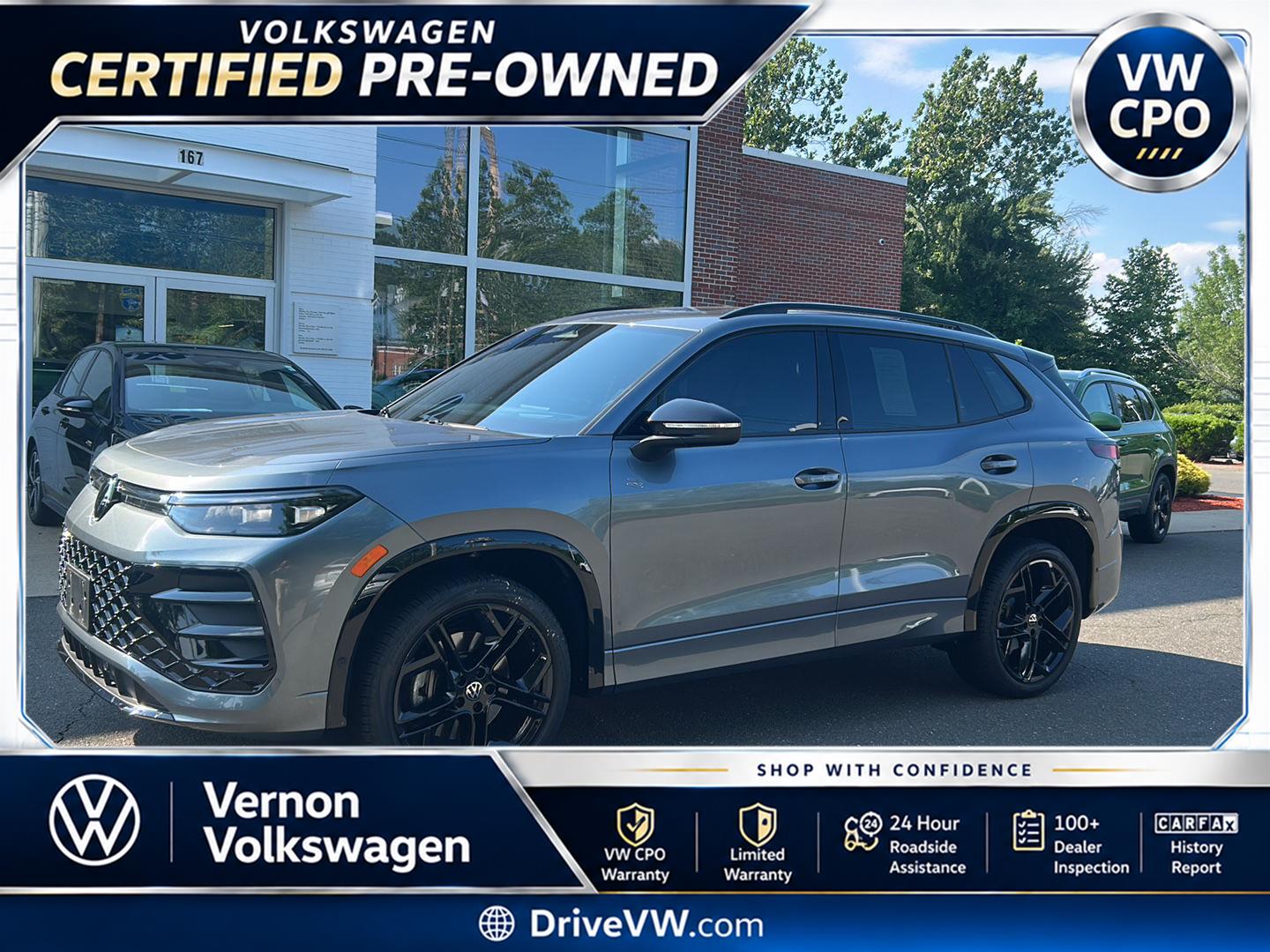 Platinum Gray Metallic 2025 Volkswagen Tiguan SUV / Crossover All-Wheel Drive Automatic