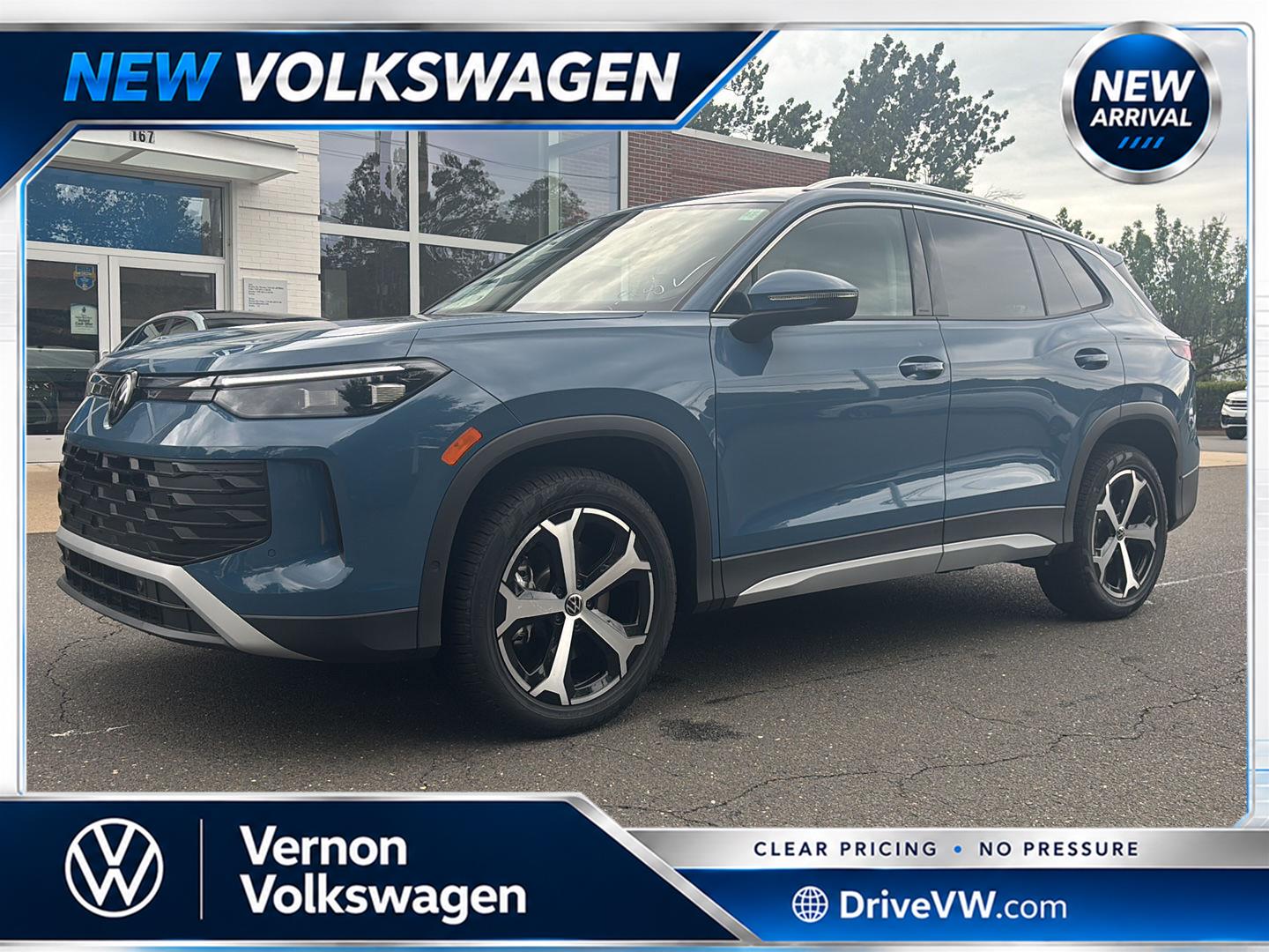 Monterey Blue Pearl 2026 Volkswagen Tiguan SUV / Crossover All-Wheel Drive Automatic