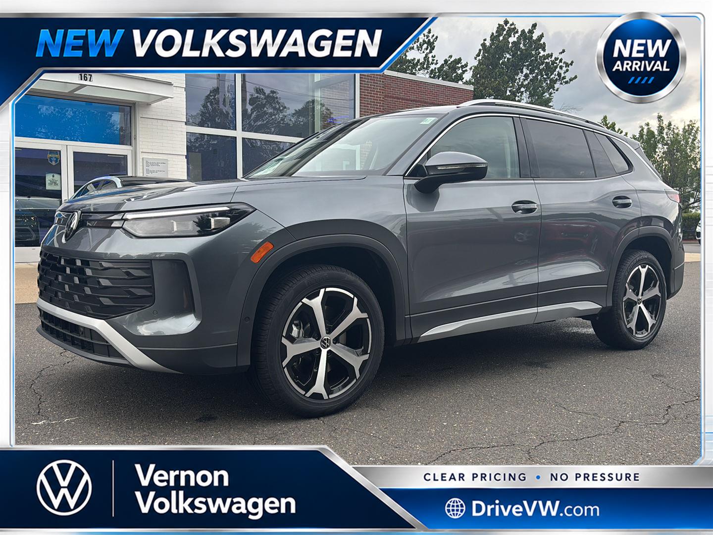 Platinum Gray Metallic 2026 Volkswagen Tiguan SUV / Crossover All-Wheel Drive Automatic