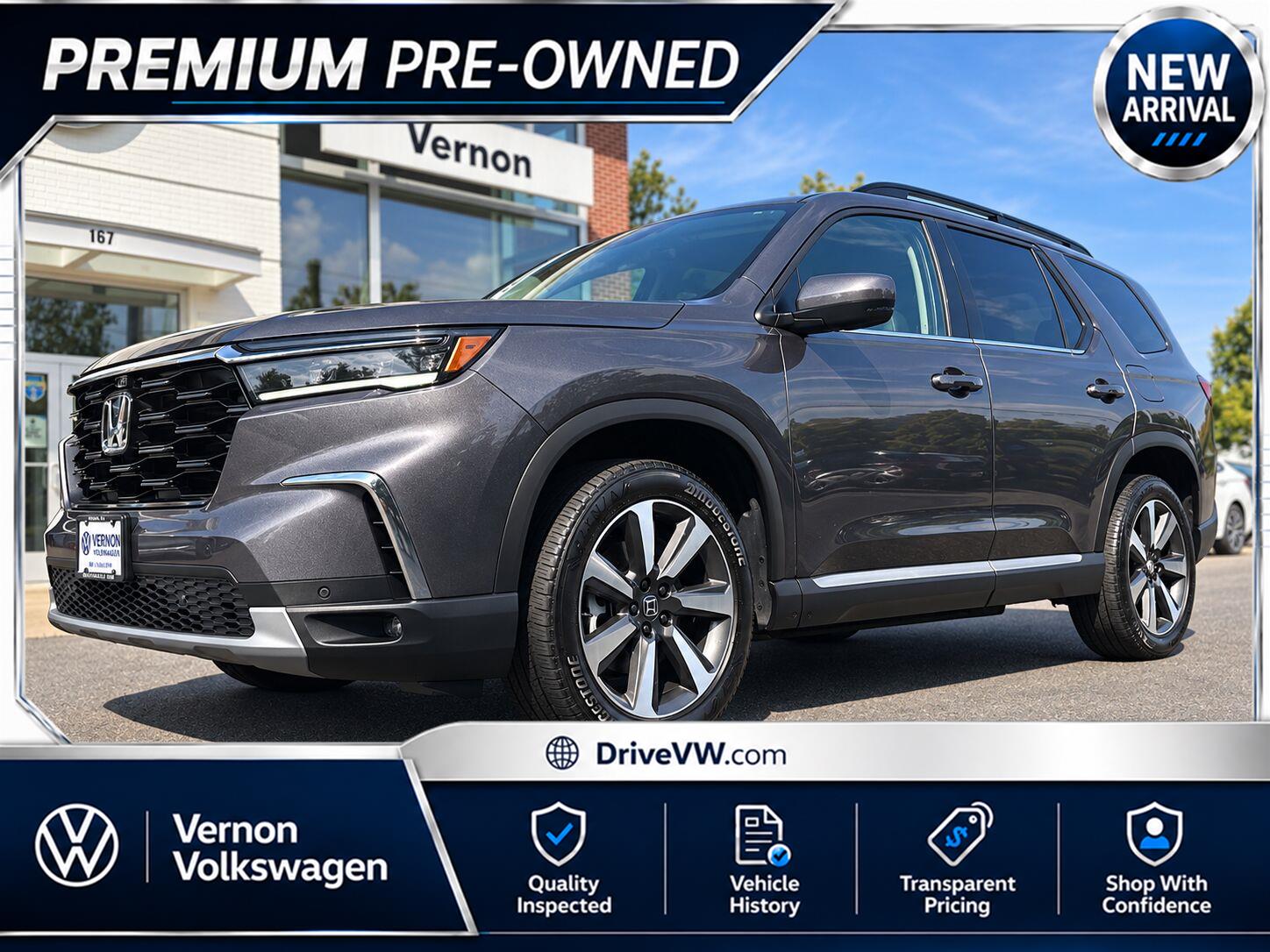 Gray (Modern Steel Metallic) 2024 Honda Pilot SUV / Crossover All-Wheel Drive Automatic