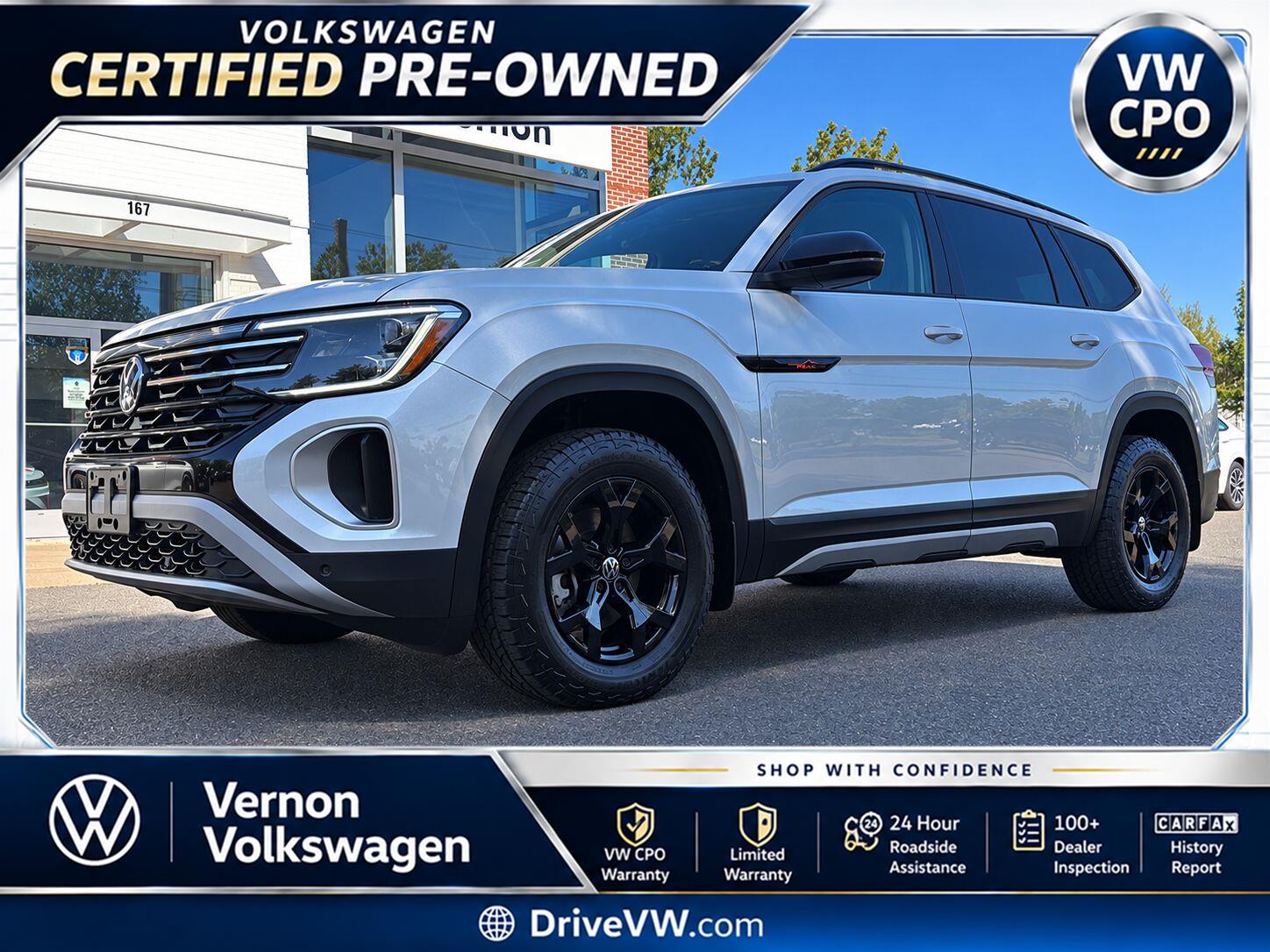 Pure White 2024 Volkswagen Atlas SUV / Crossover All-Wheel Drive Automatic