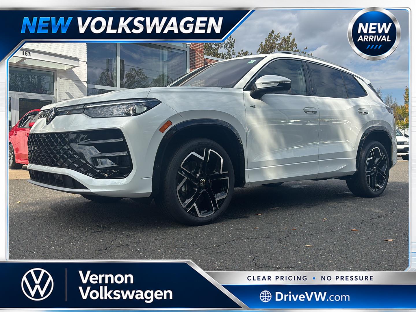 Opal White Pearl 2026 Volkswagen Tiguan SUV / Crossover All-Wheel Drive Automatic