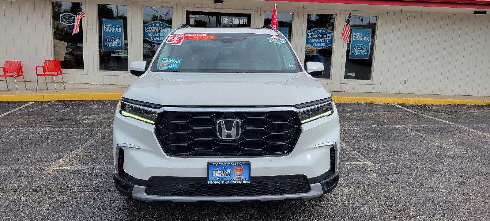 2023 Honda Pilot Elite's photo