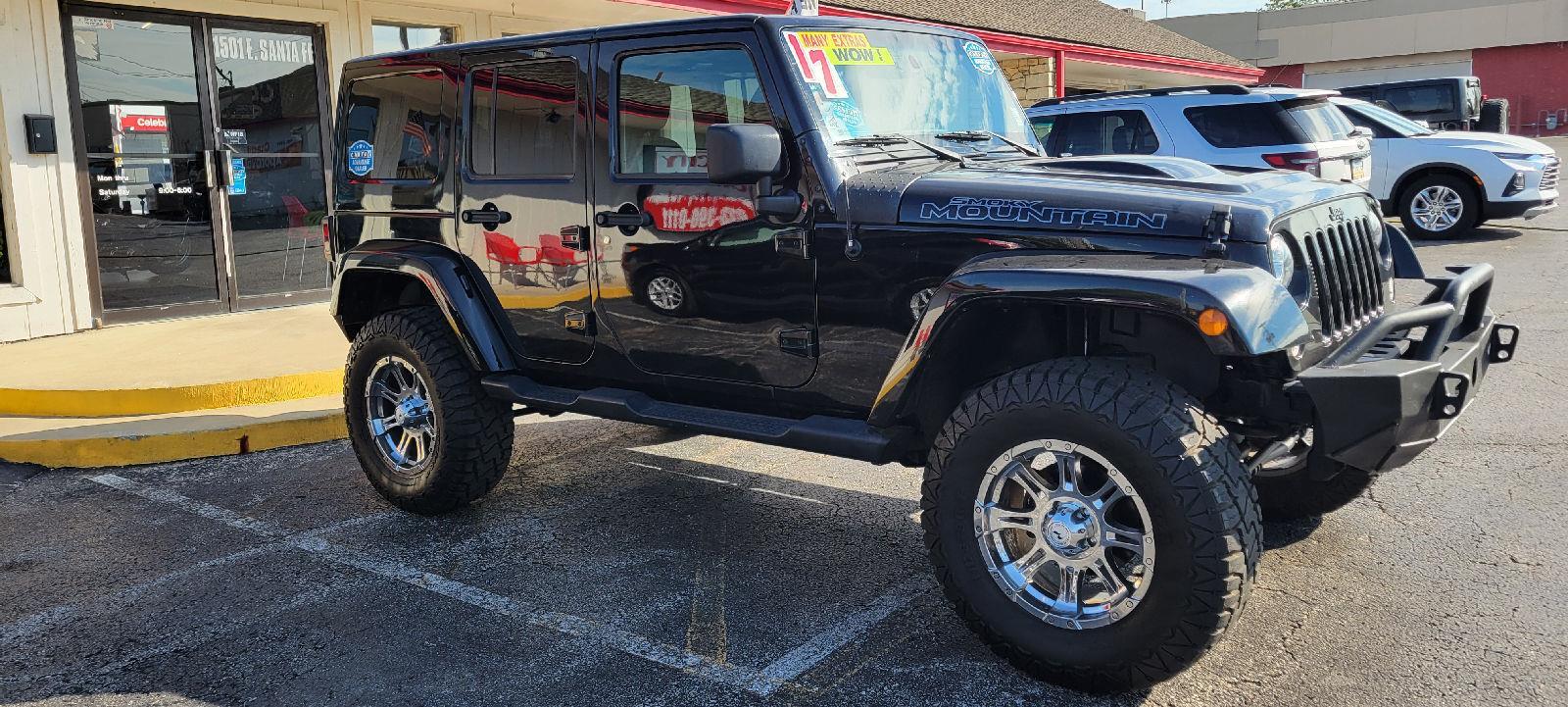 2017 Jeep Wrangler Unlimited Smoky Mountain photo 3
