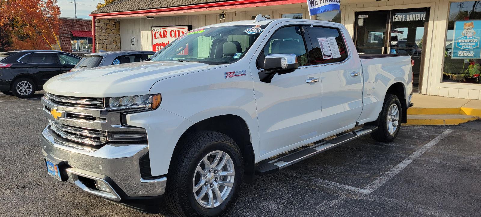 2020 Chevrolet Silverado 1500 LTZ photo 2