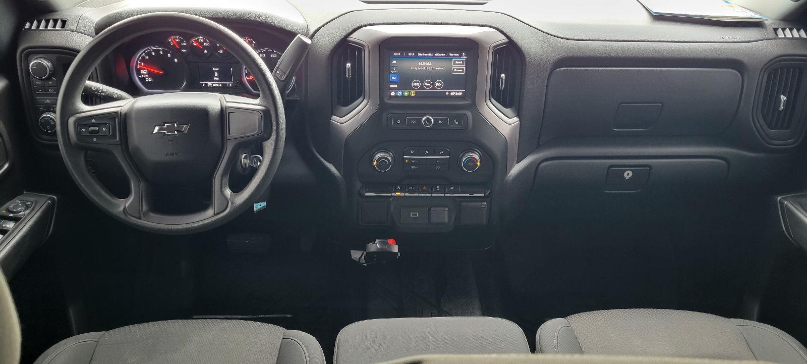 2020 Chevrolet Silverado Custom photo 4