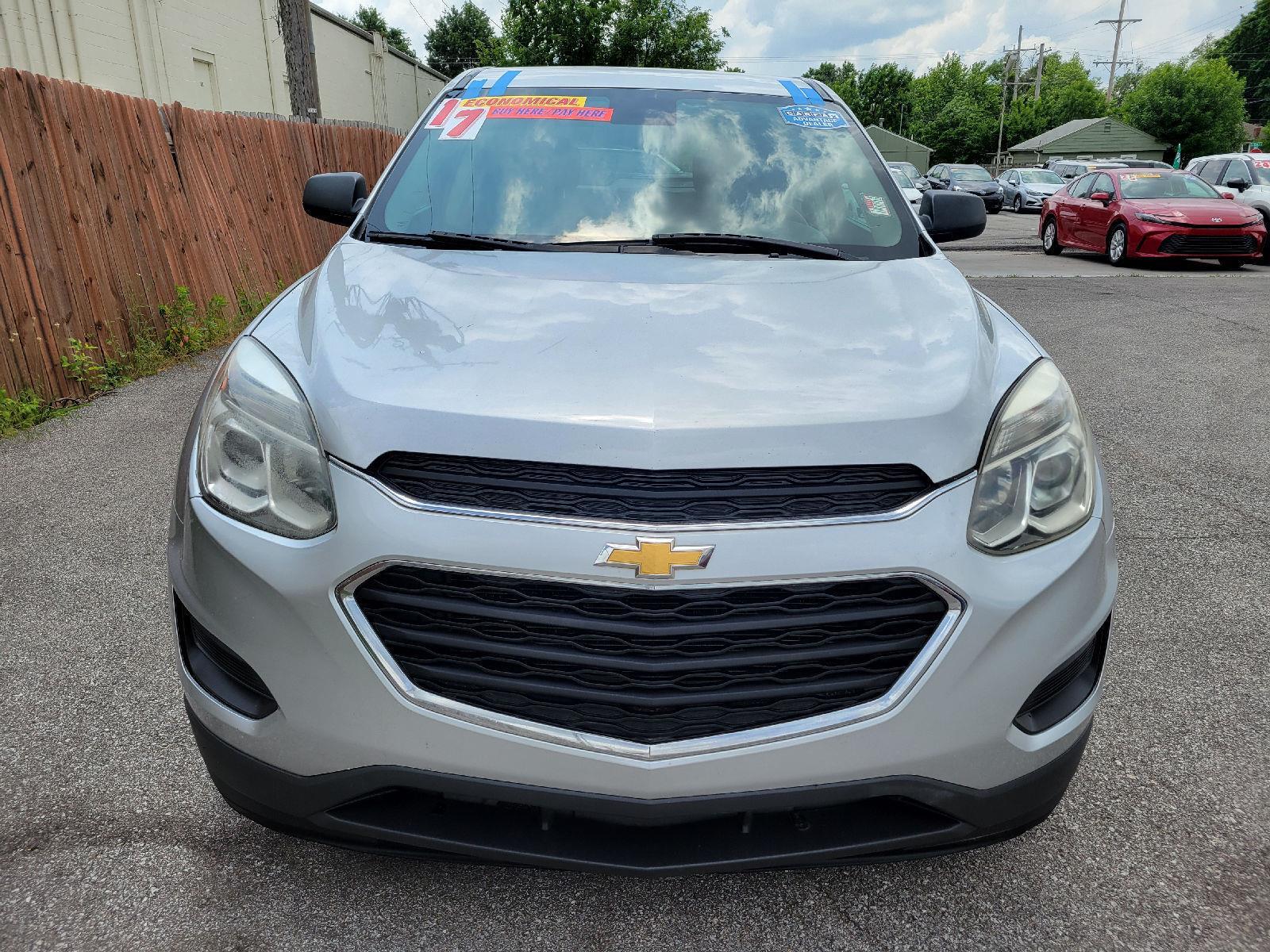 2017 Chevrolet Equinox LS's photo