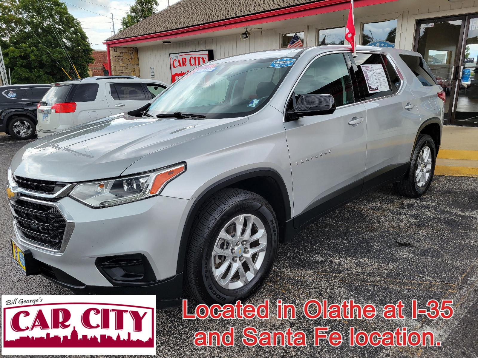 Silver Ice Metallic 2019 Chevrolet Traverse SUV / Crossover Four-Wheel Drive Automatic