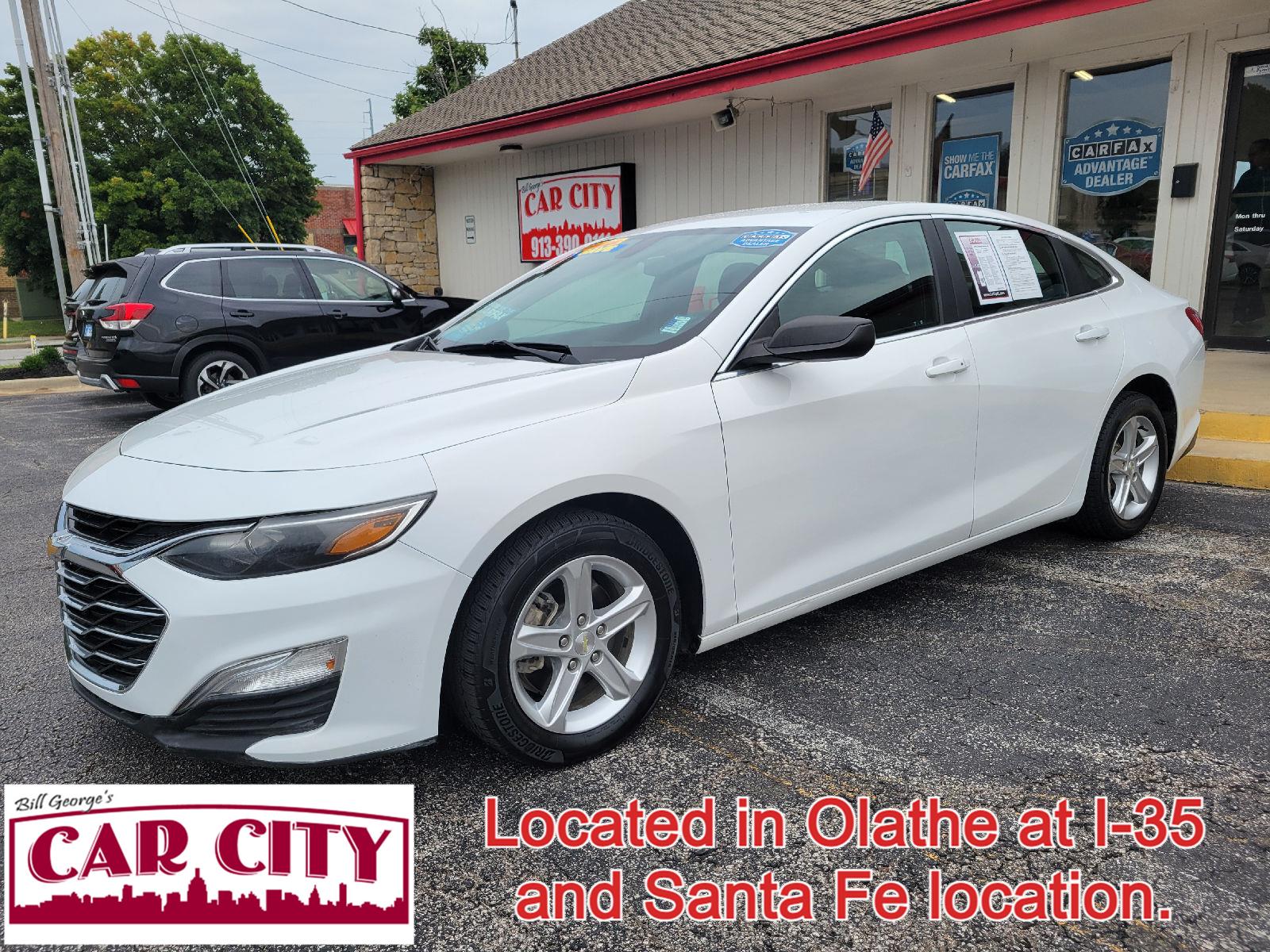 Summit White 2019 Chevrolet Malibu Sedan Front-Wheel Drive Automatic